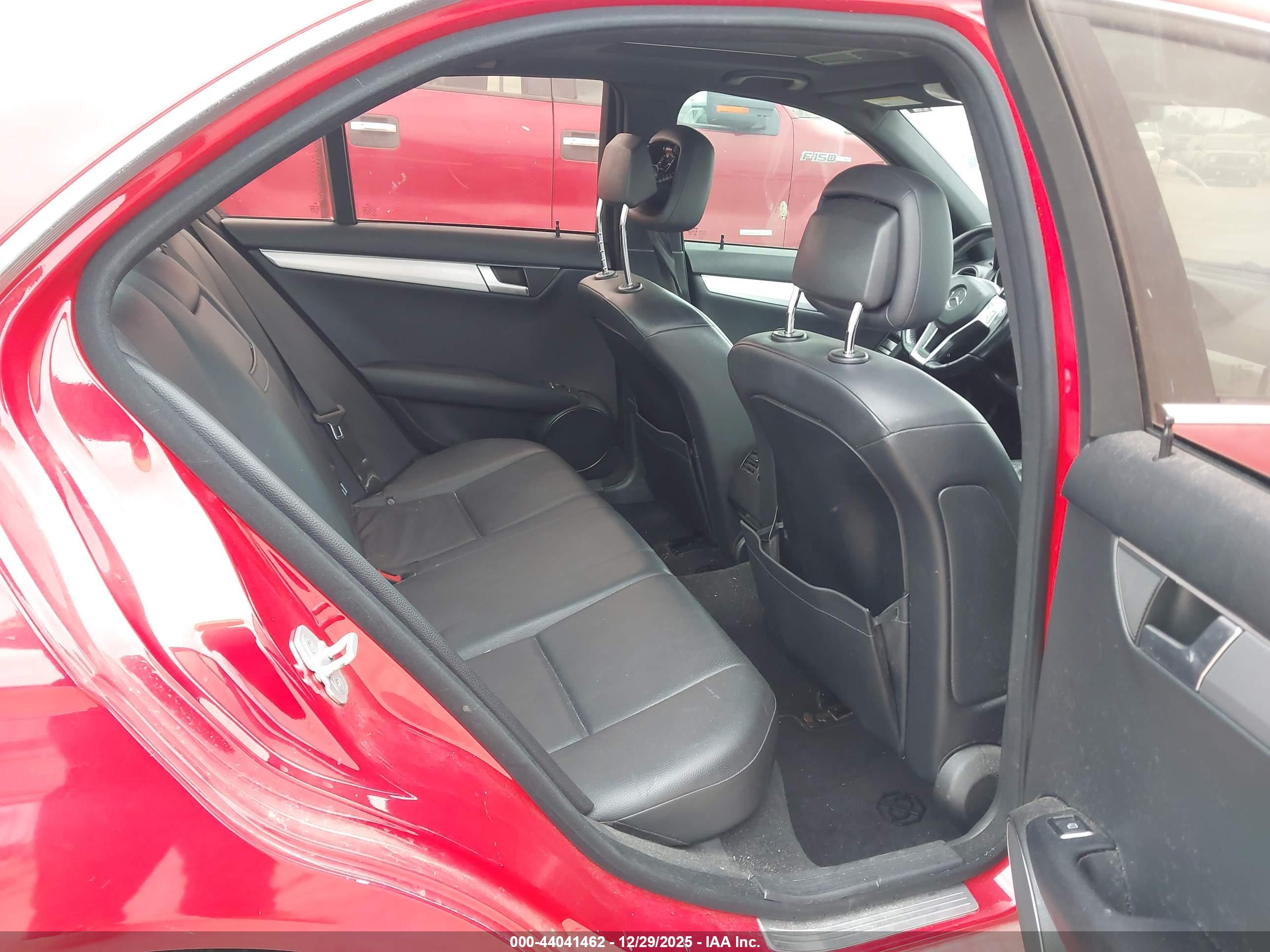 MERCEDES-BENZ C image 8