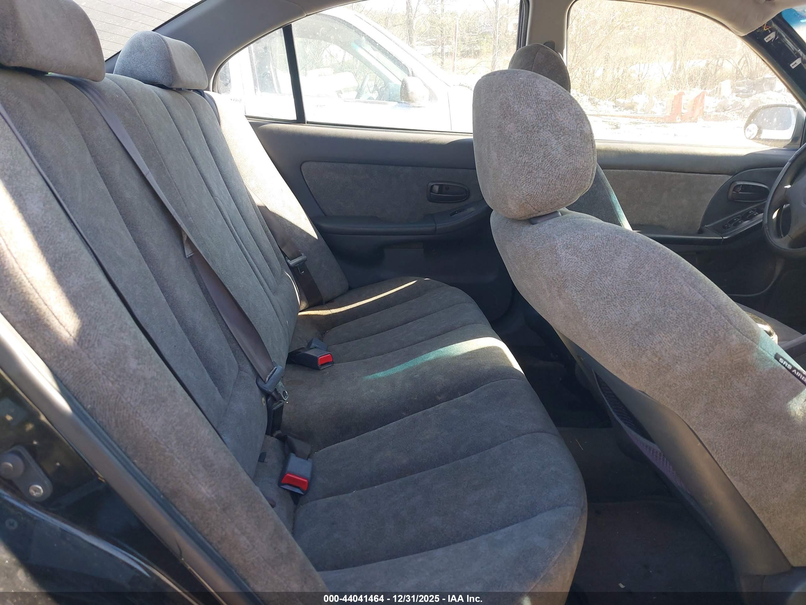 HYUNDAI ELANTRA image 8