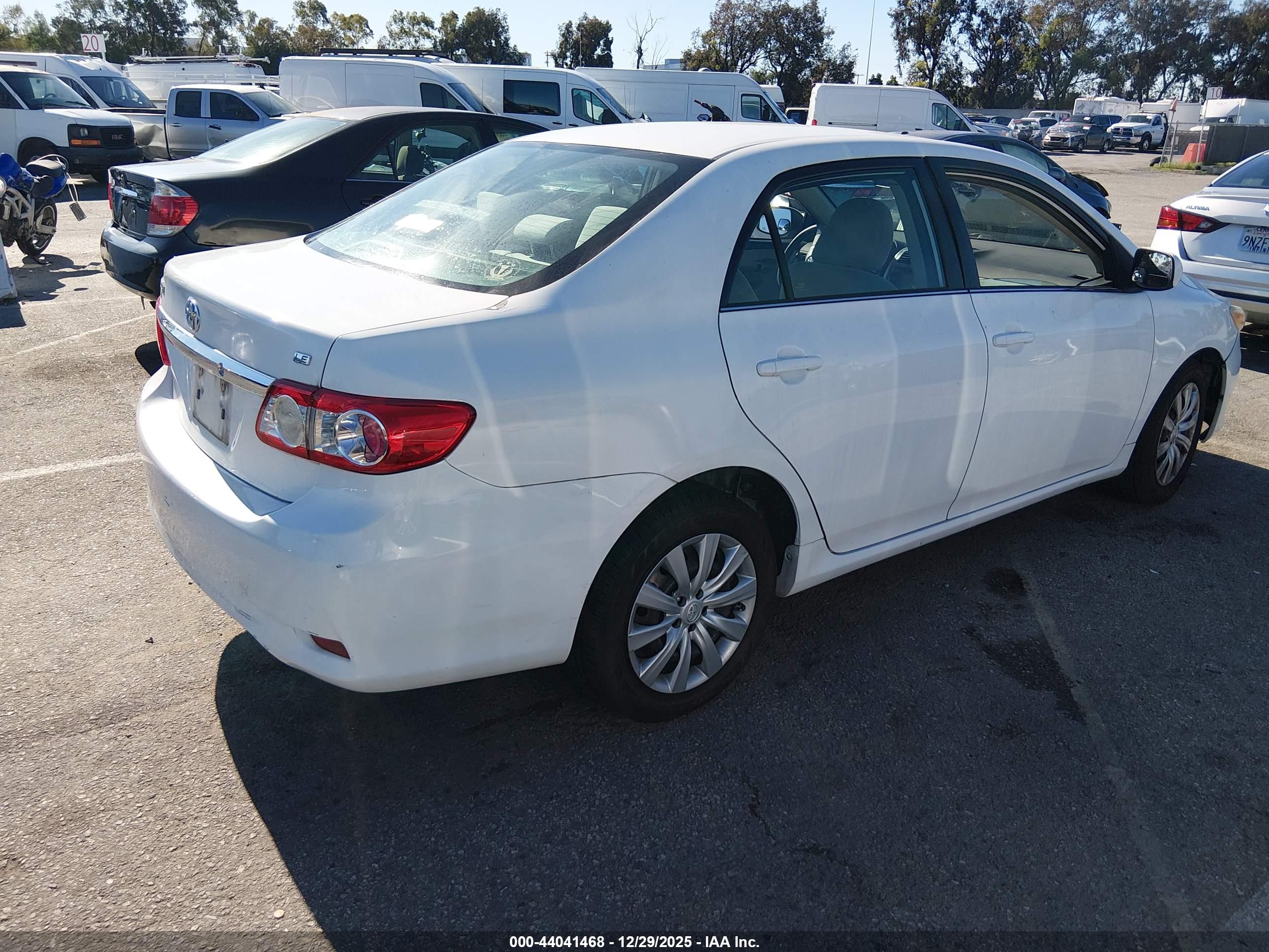TOYOTA COROLLA image 4