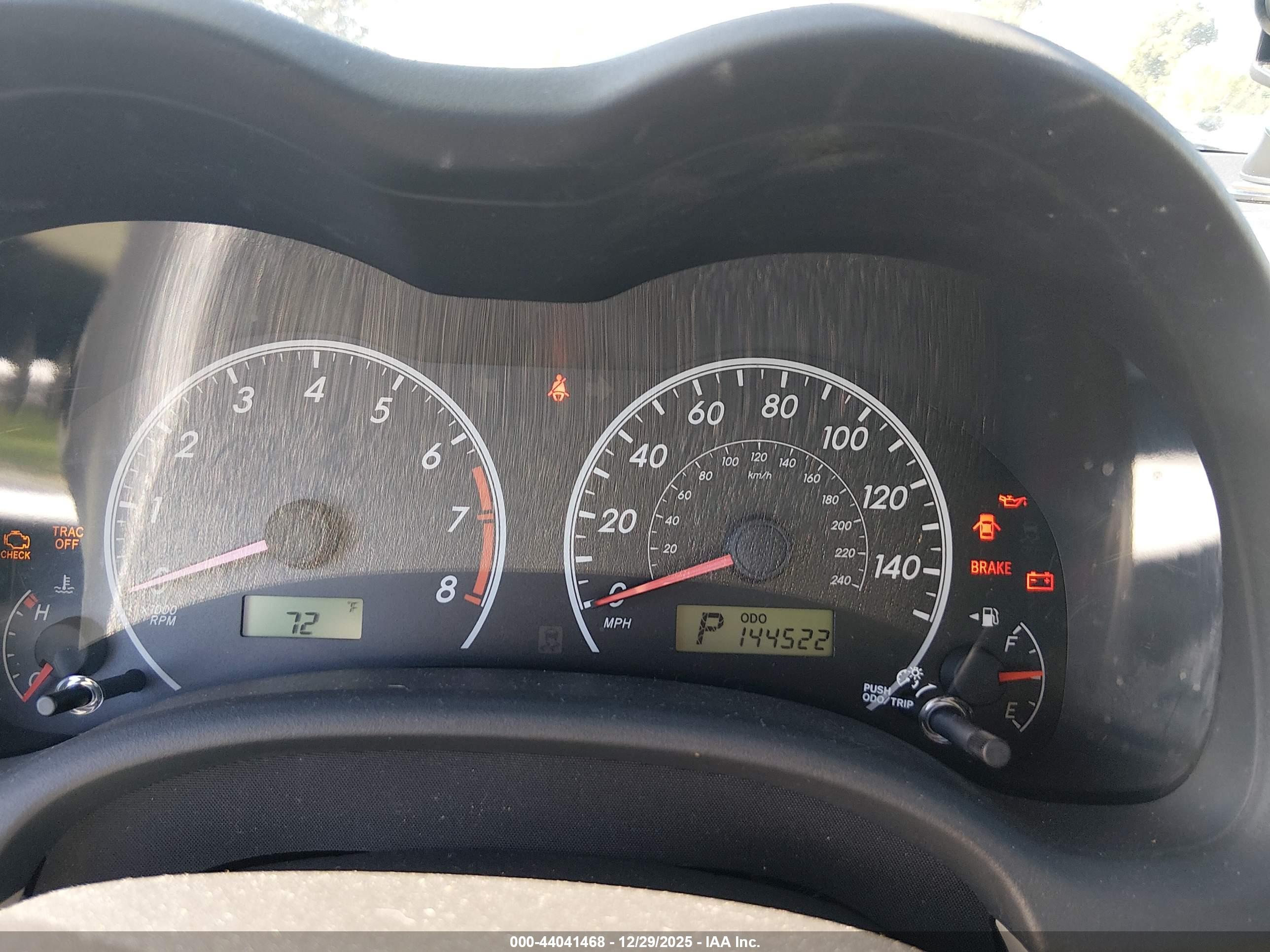 TOYOTA COROLLA image 7
