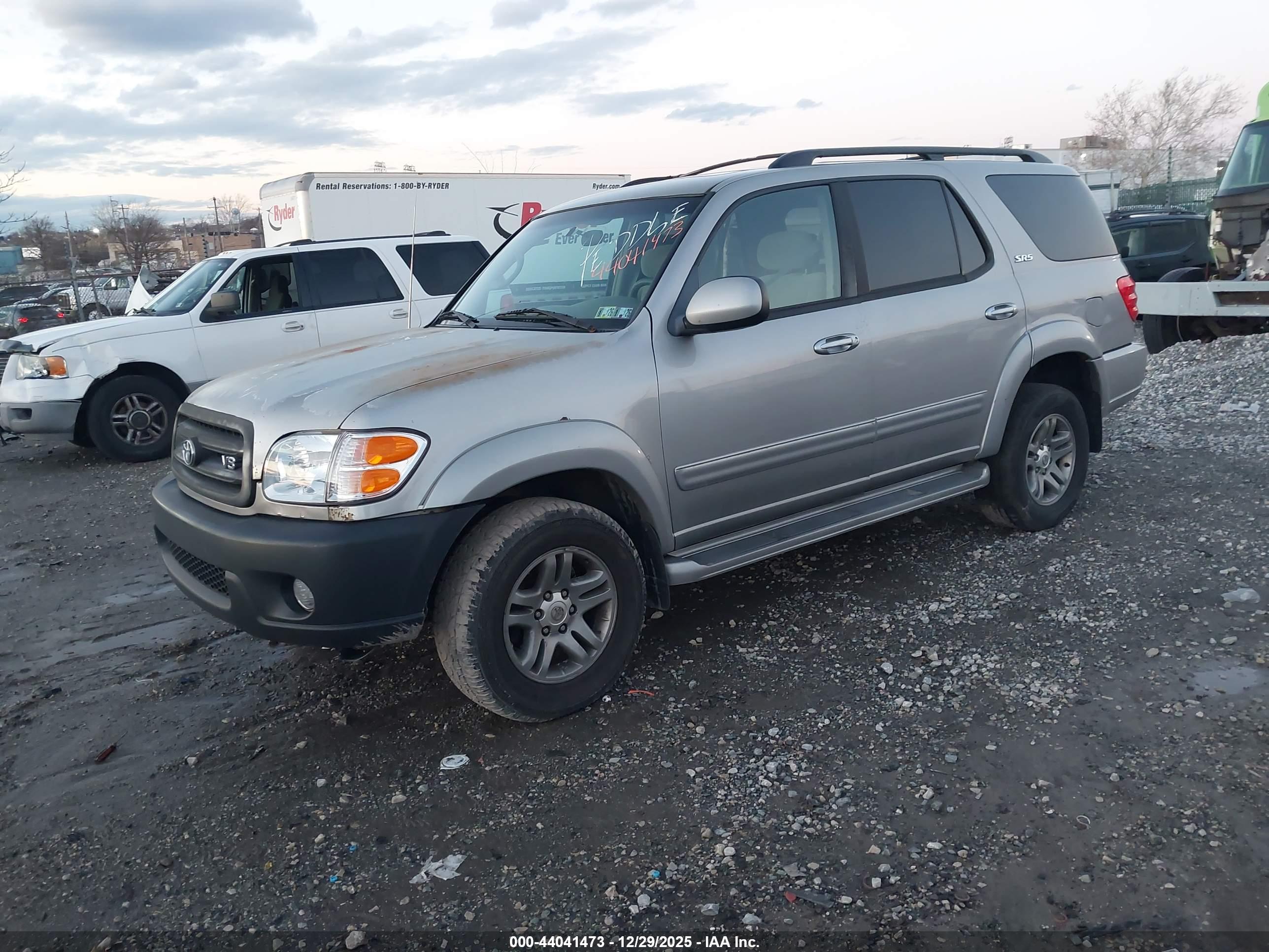 TOYOTA SEQUOIA image 2