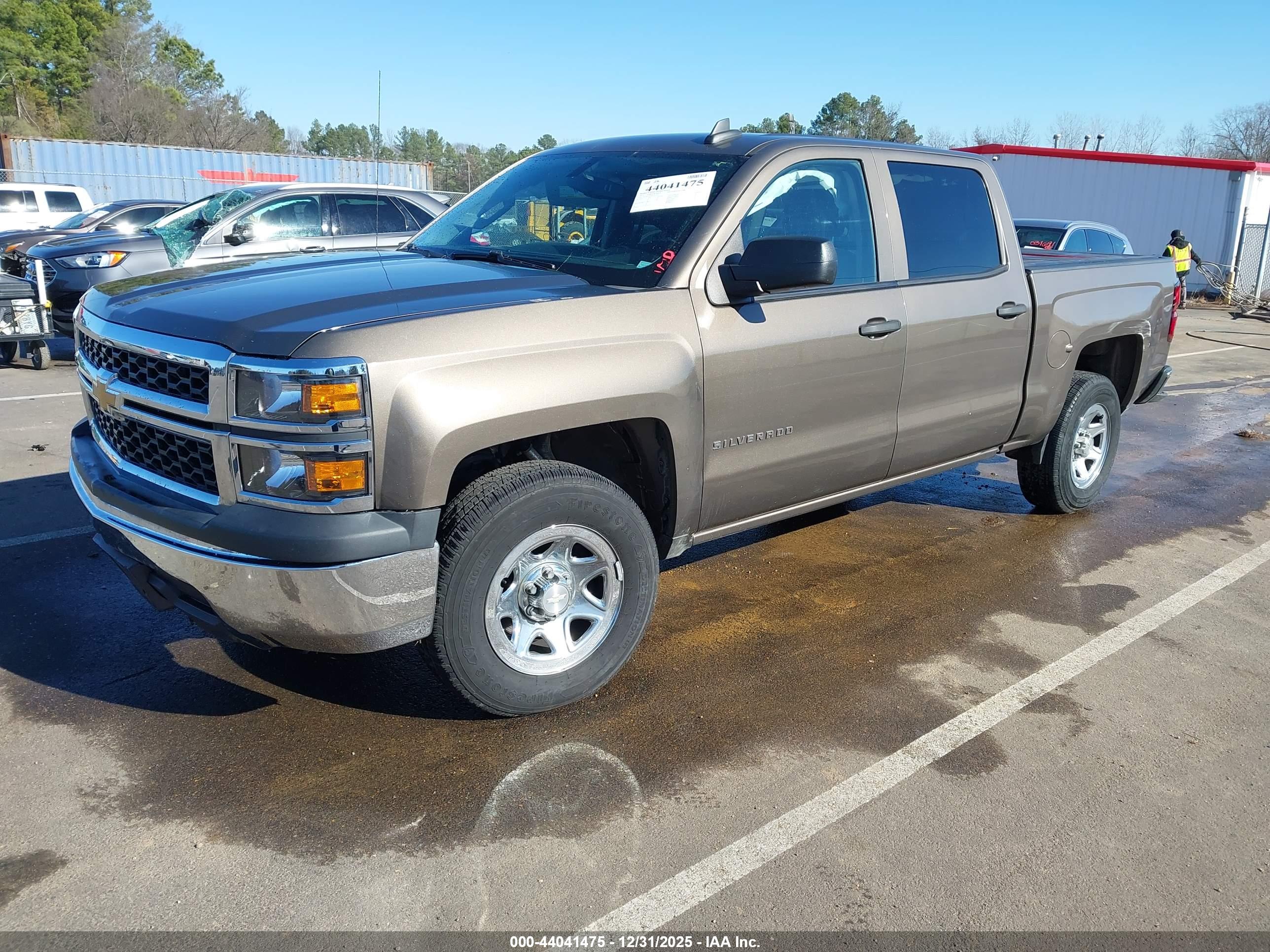 CHEVROLET SILVERADO image 2