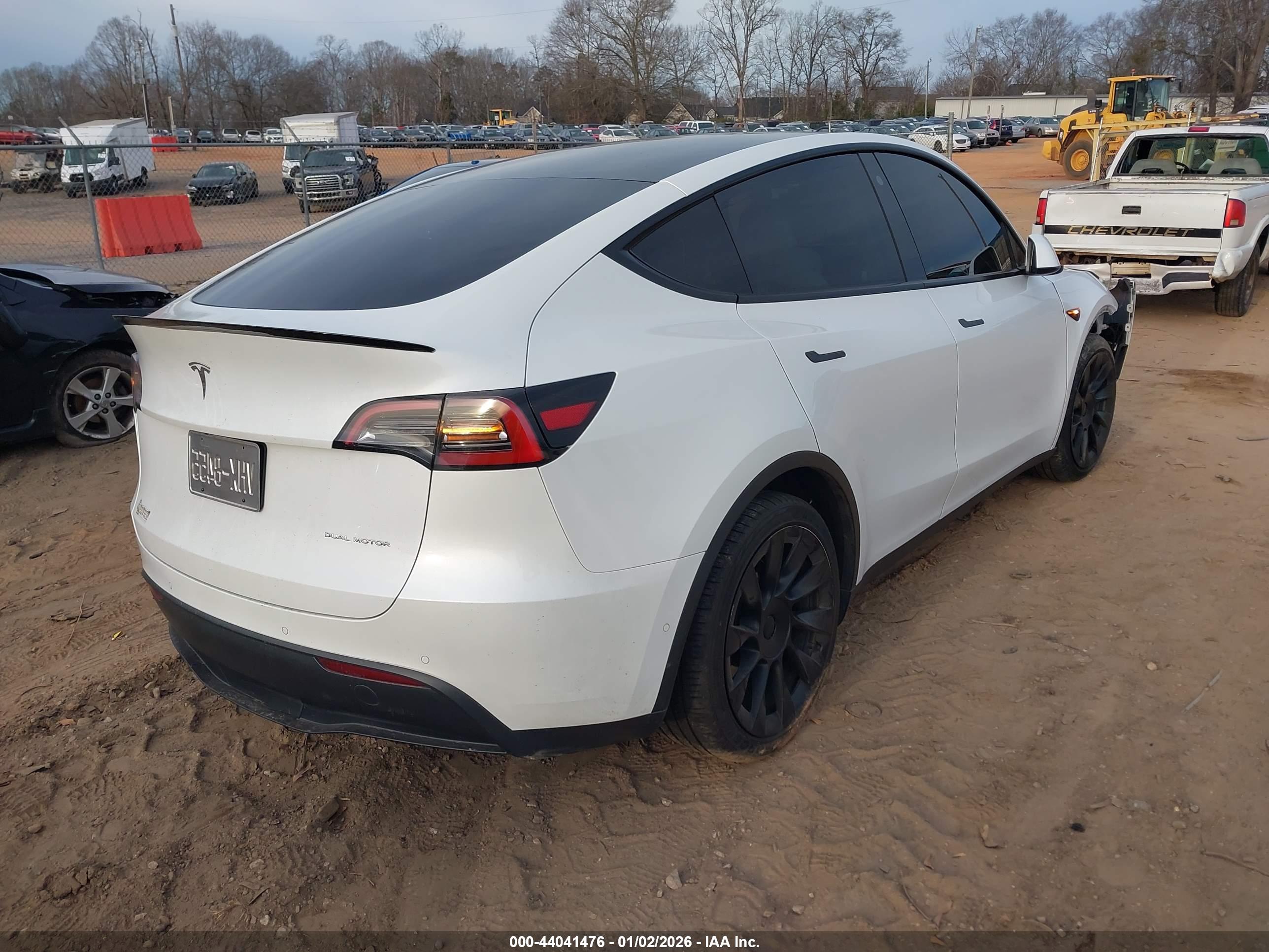 TESLA MODEL image 4