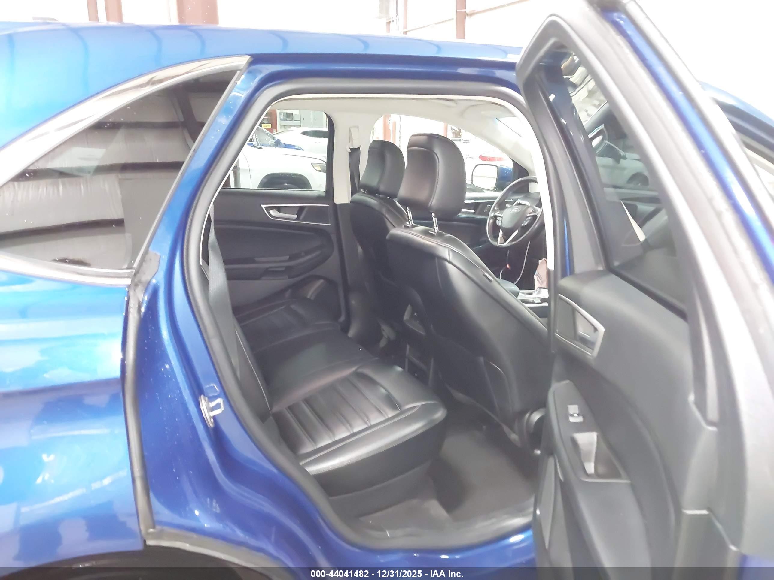 FORD EDGE image 8
