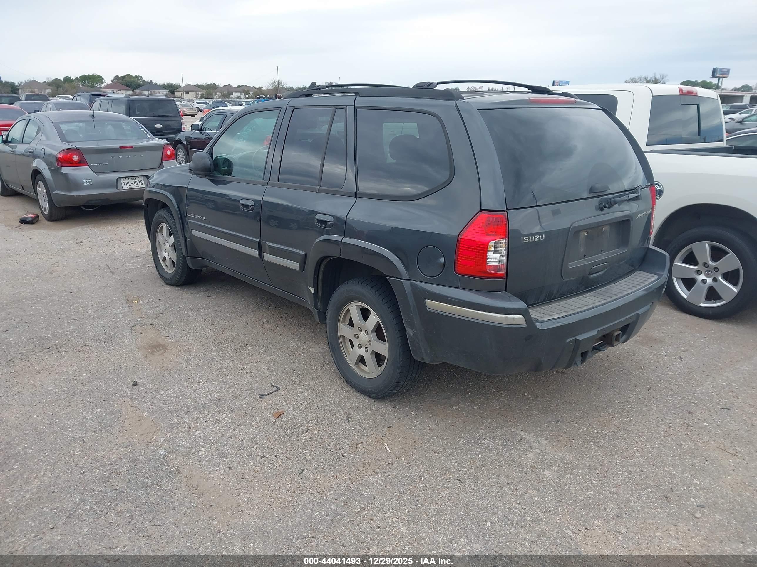 ISUZU ASCENDER image 3