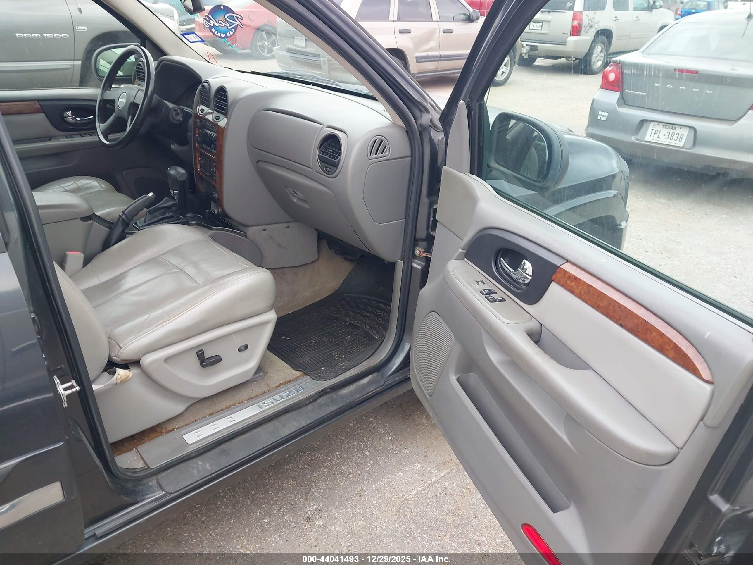 ISUZU ASCENDER image 5