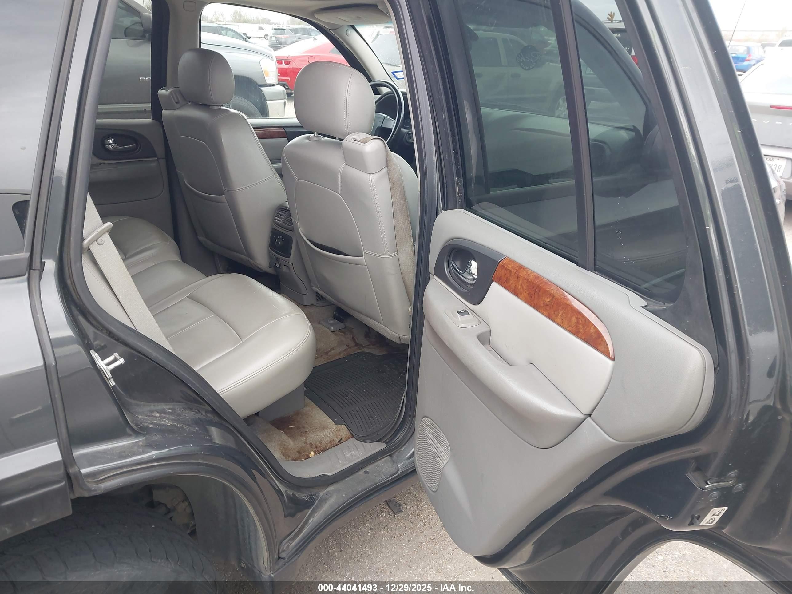 ISUZU ASCENDER image 8