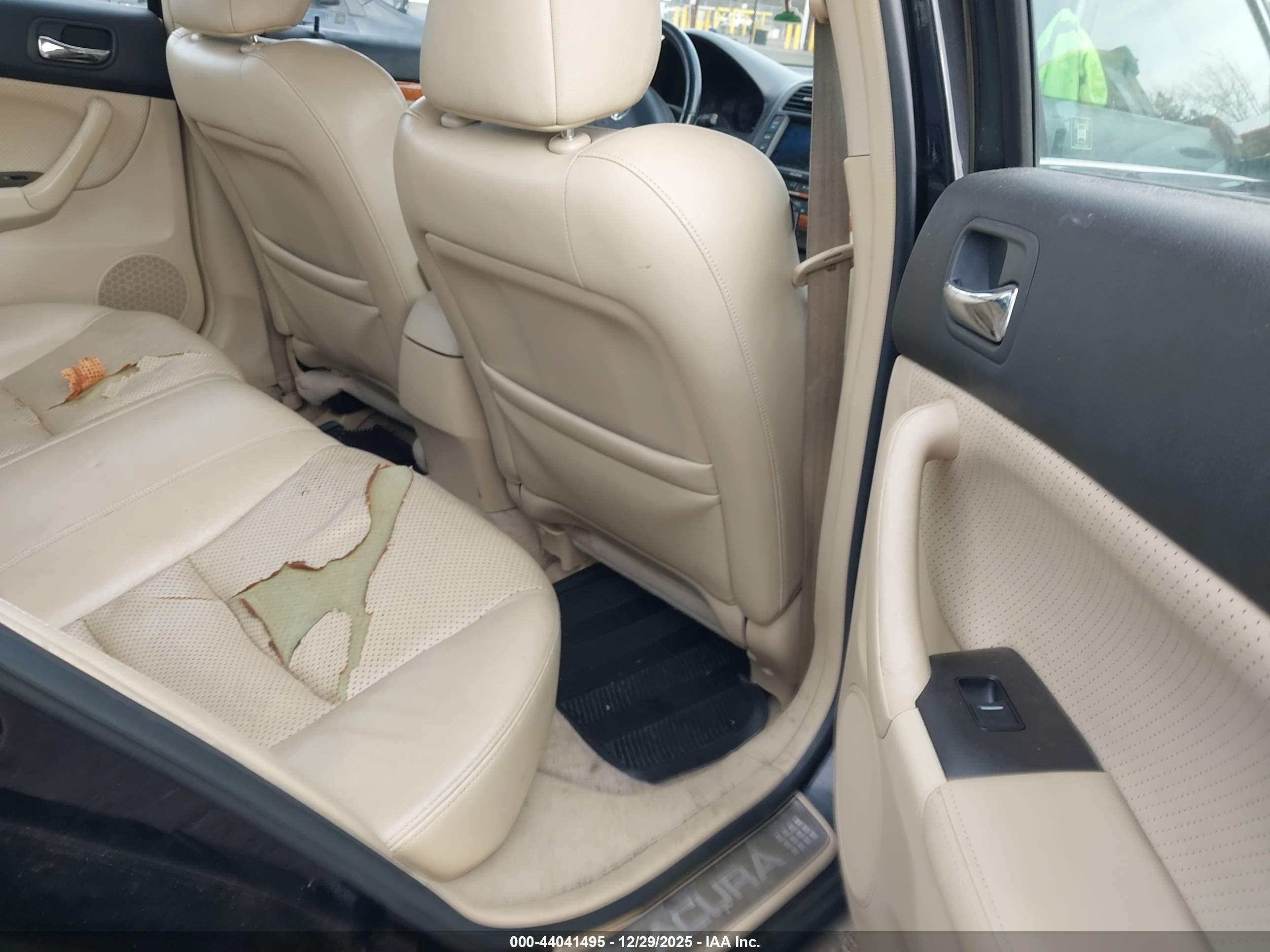 ACURA TSX image 8