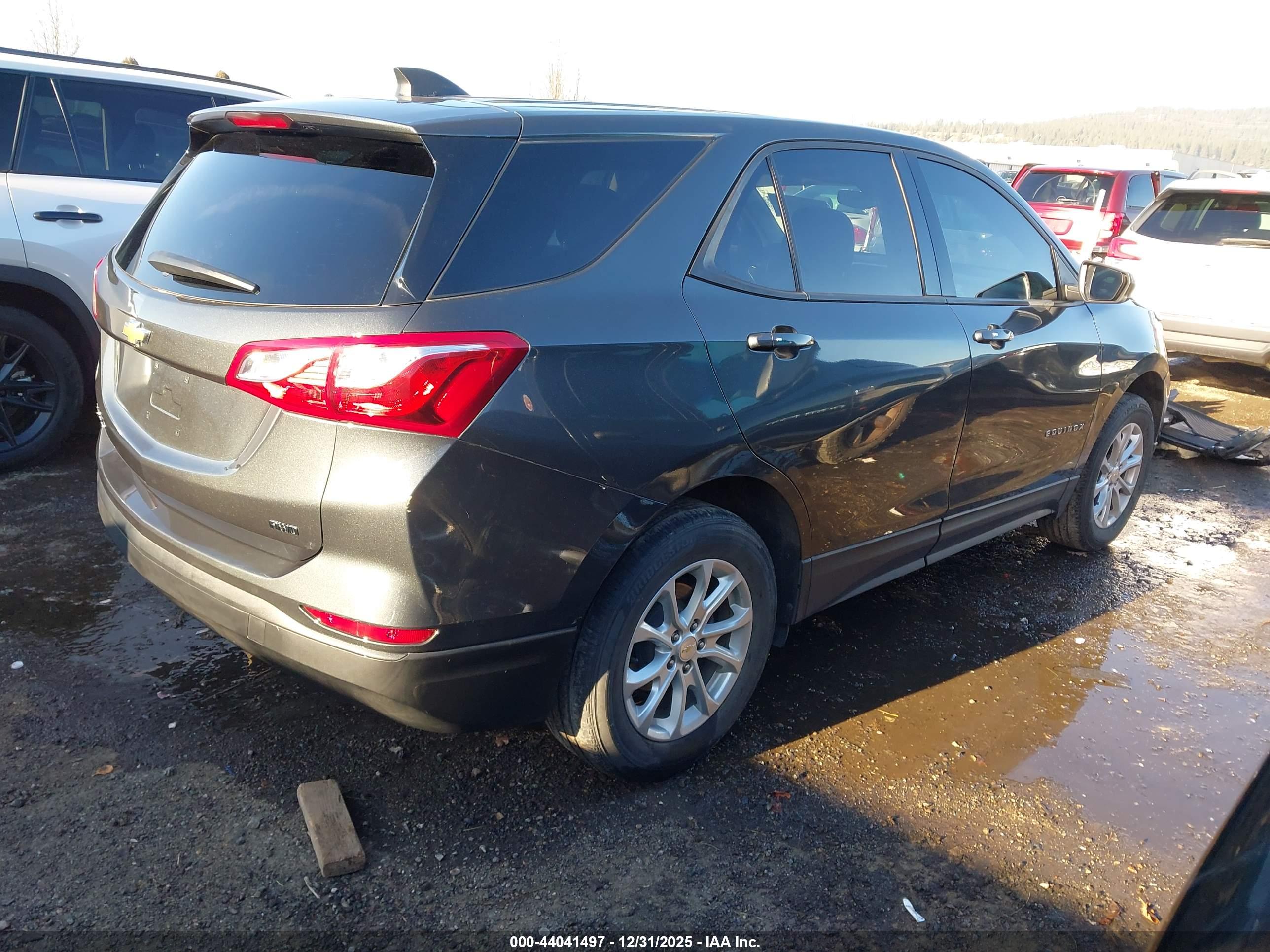 CHEVROLET EQUINOX image 4