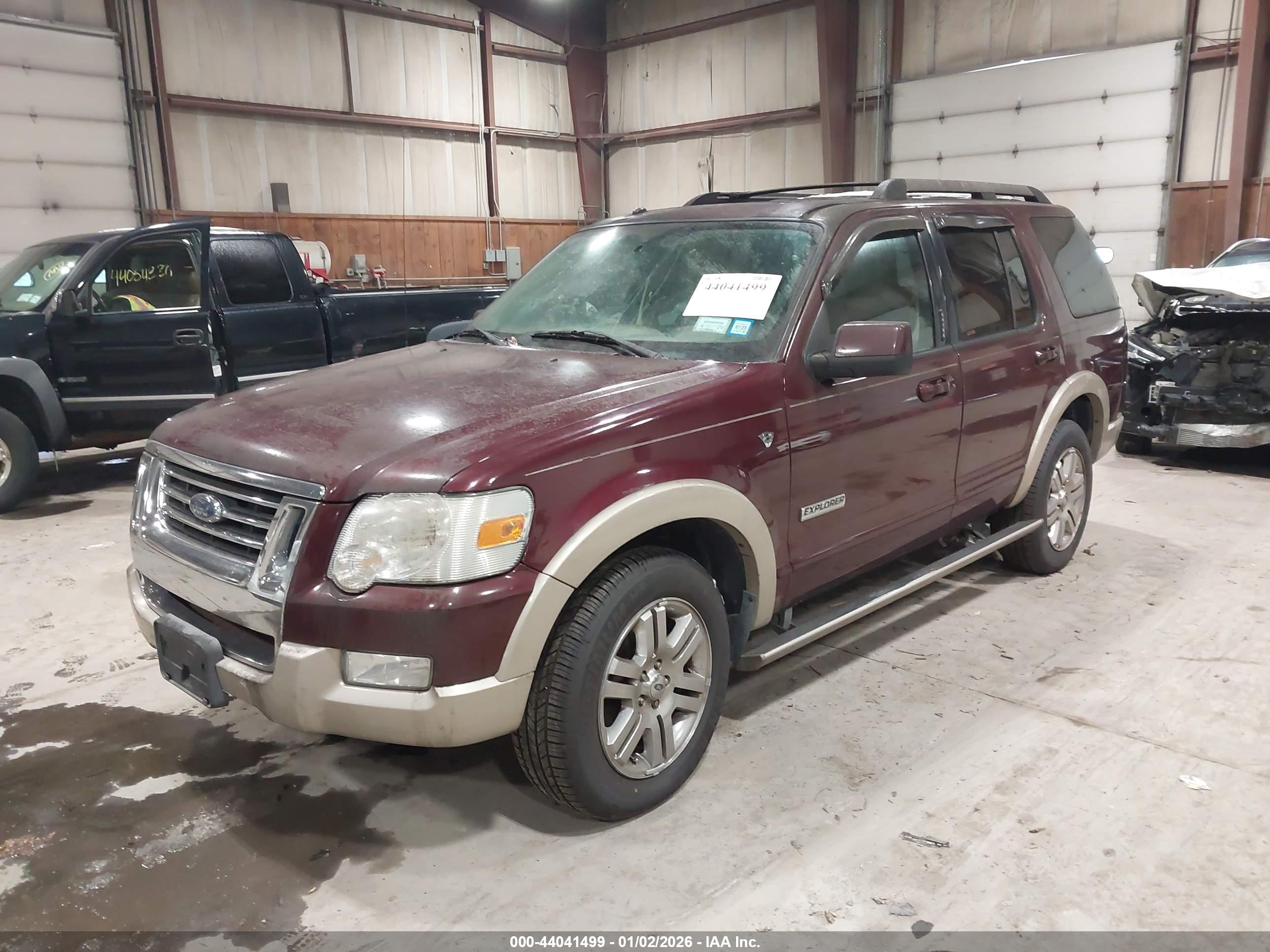 FORD EXPLORER image 2
