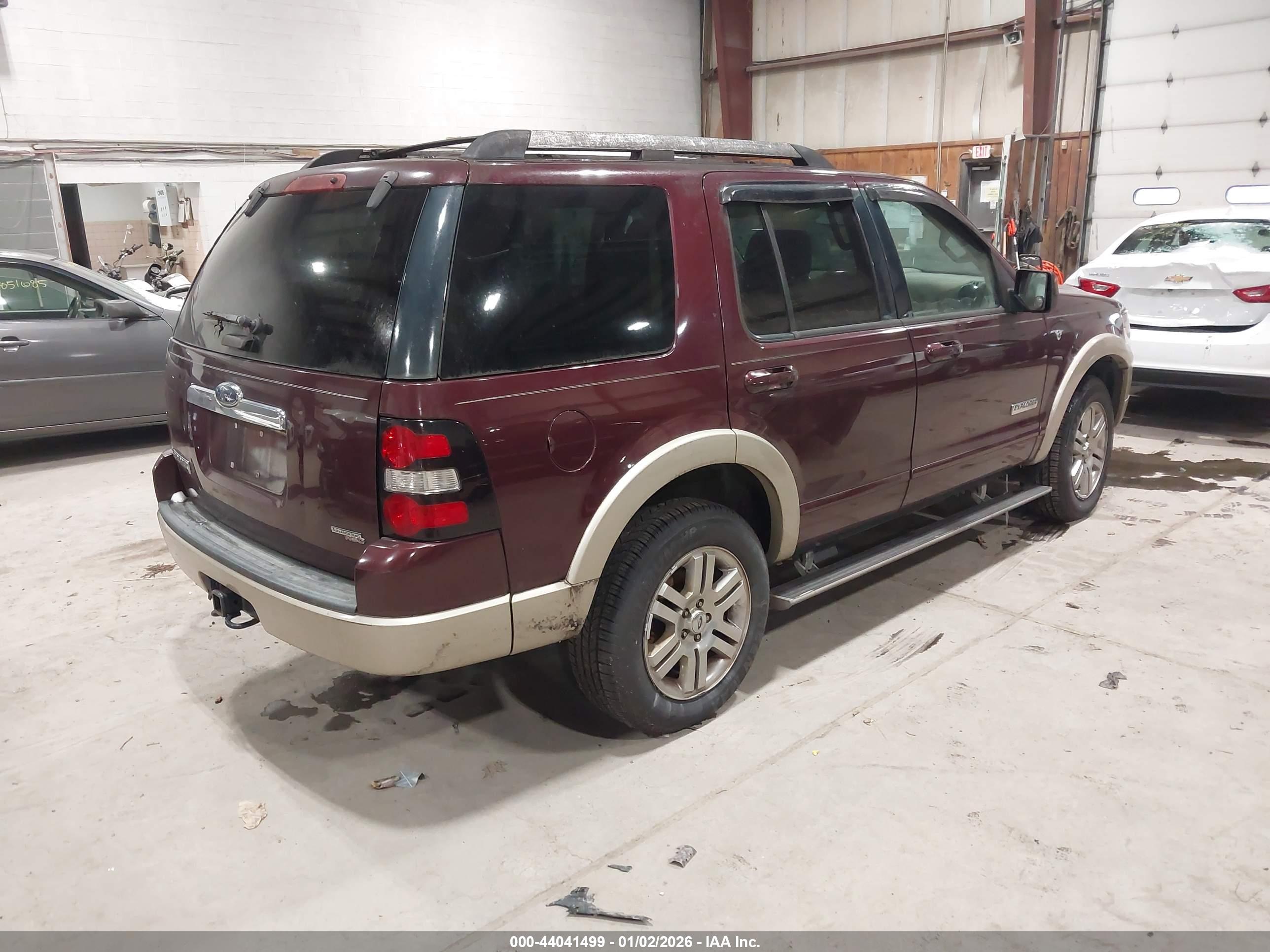 FORD EXPLORER image 4