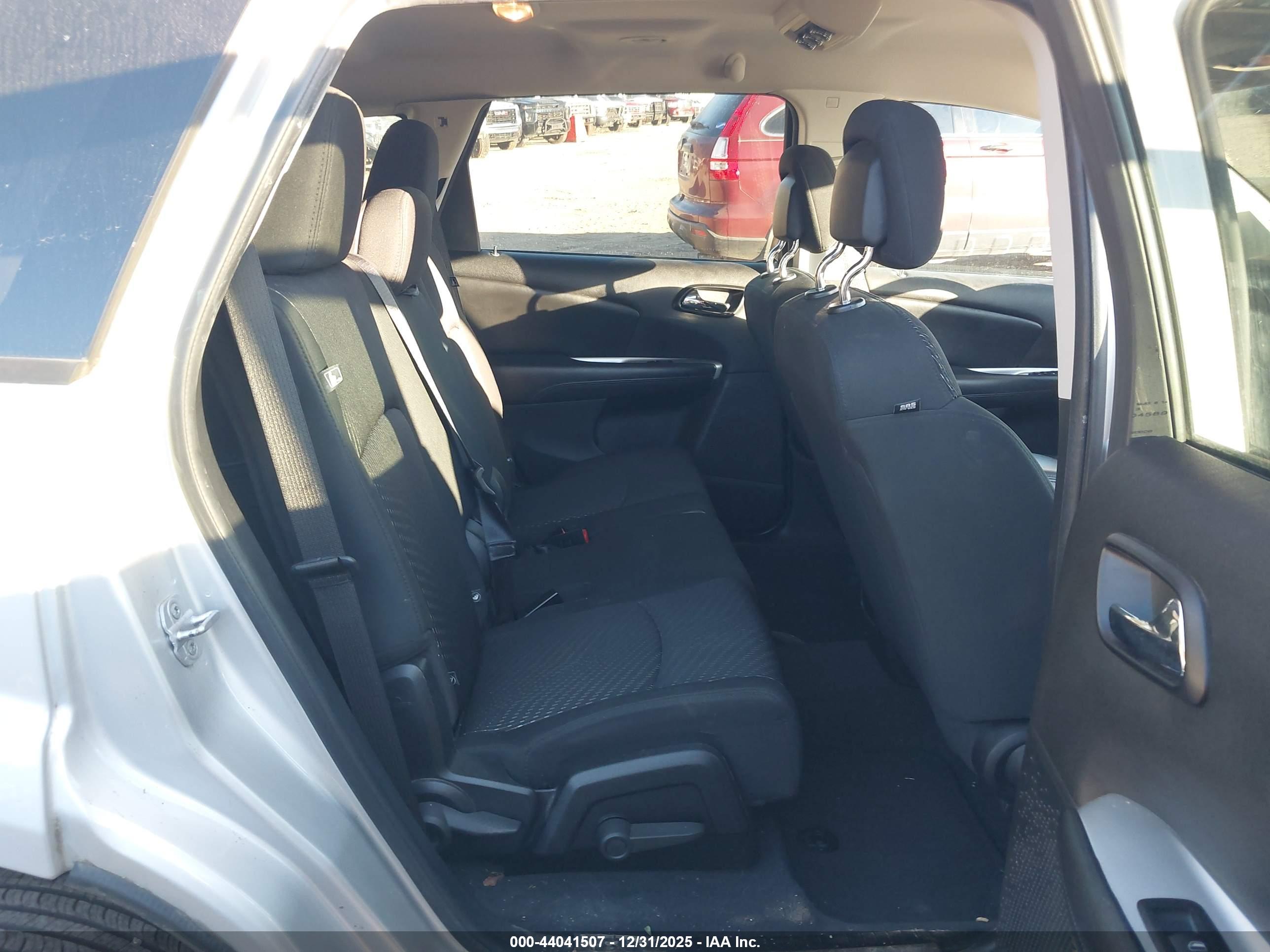 DODGE JOURNEY image 8