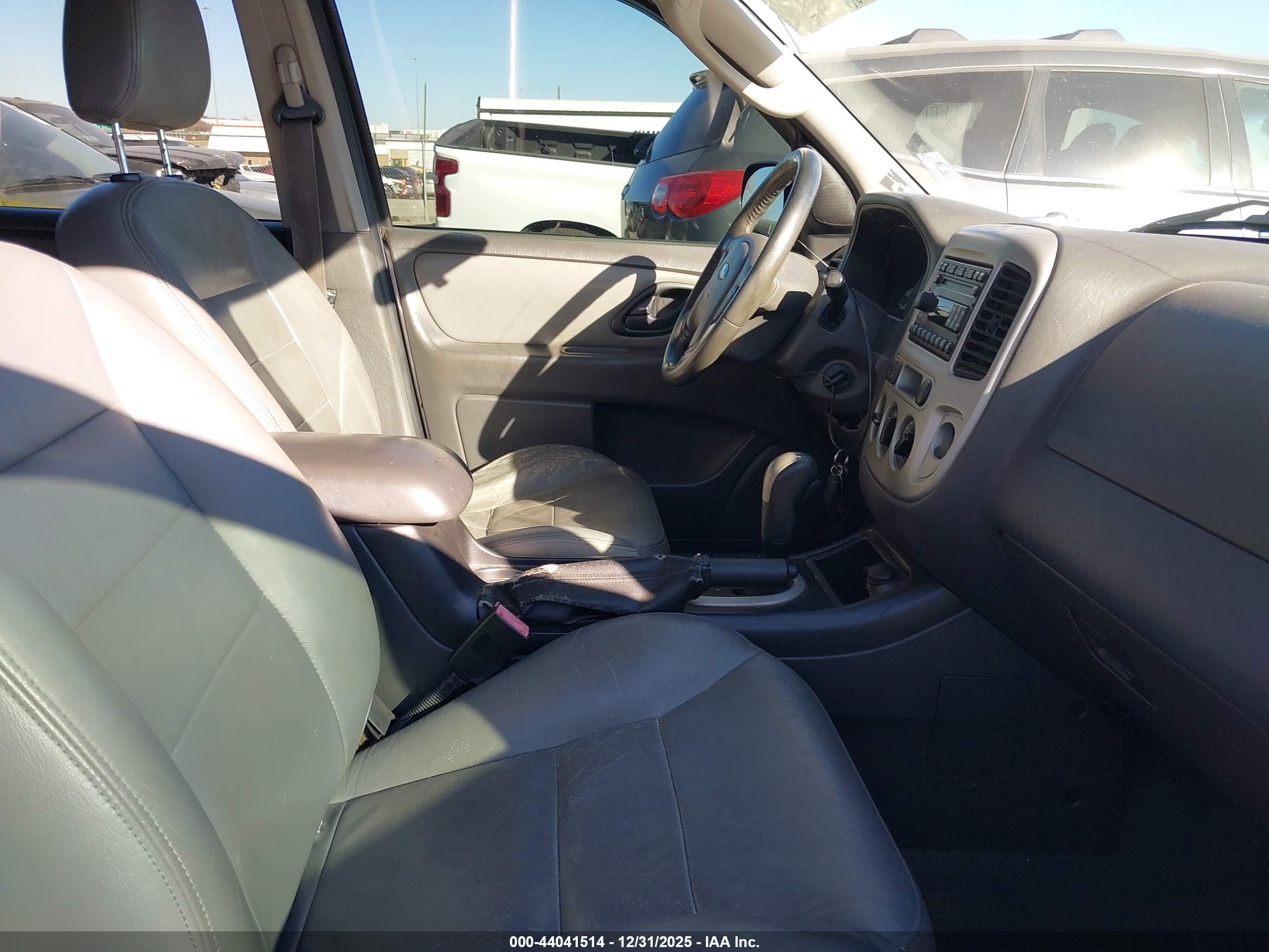 FORD ESCAPE image 5