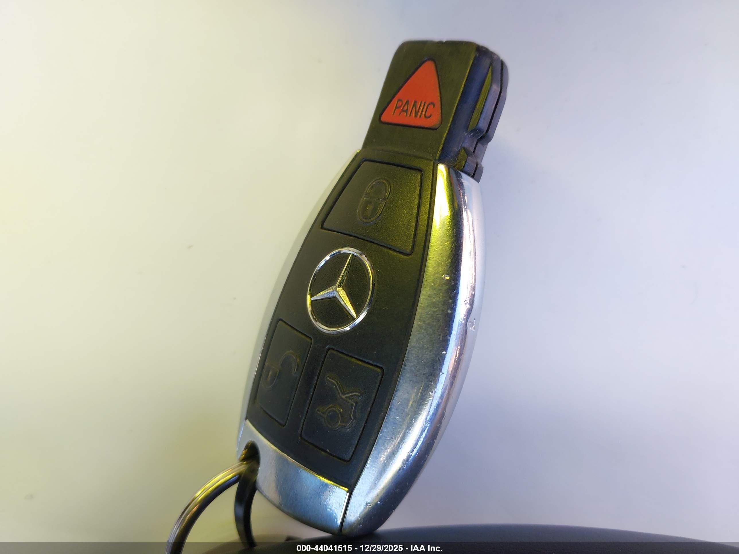 MERCEDES-BENZ C image 11