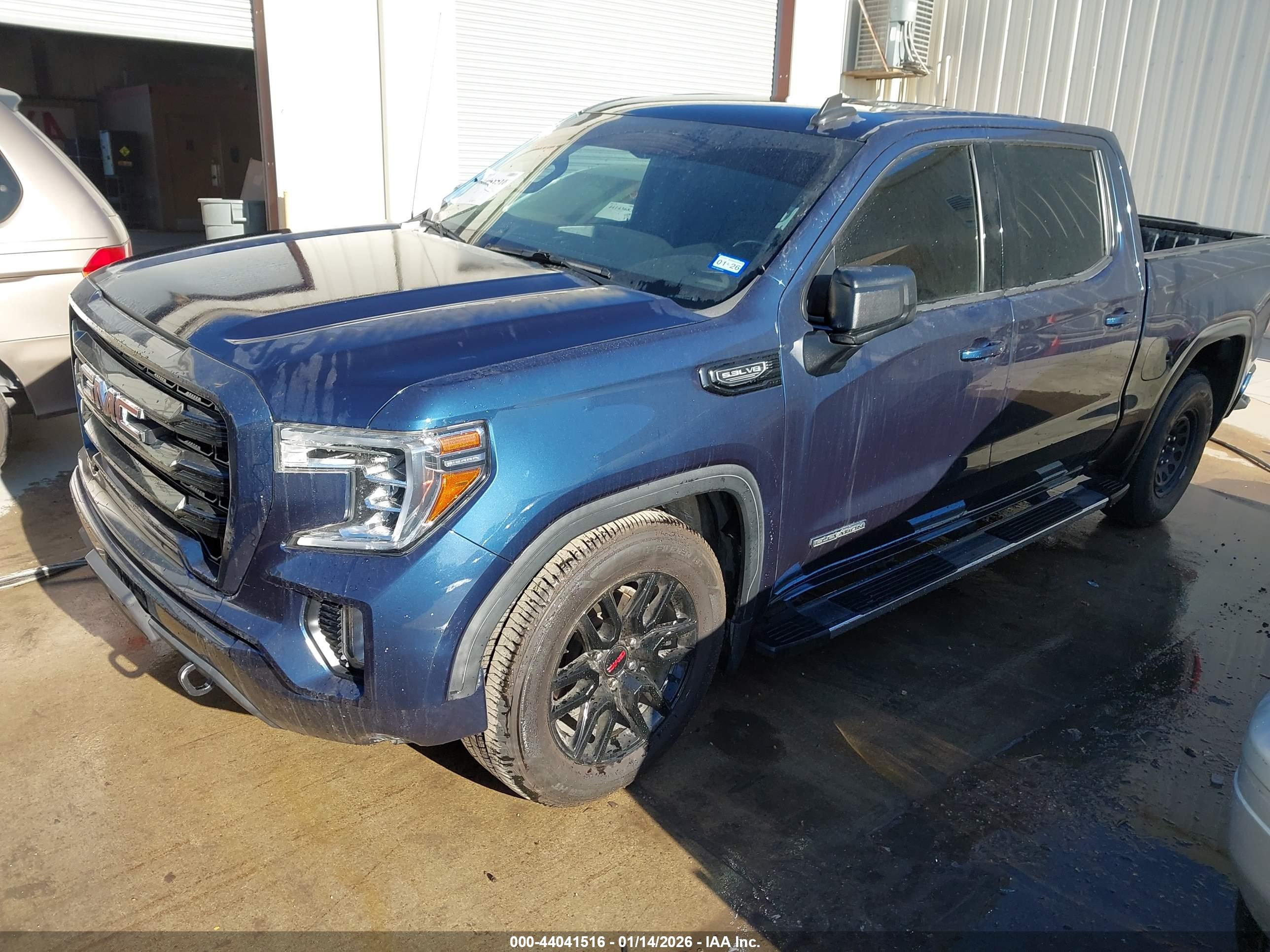 GMC SIERRA image 2