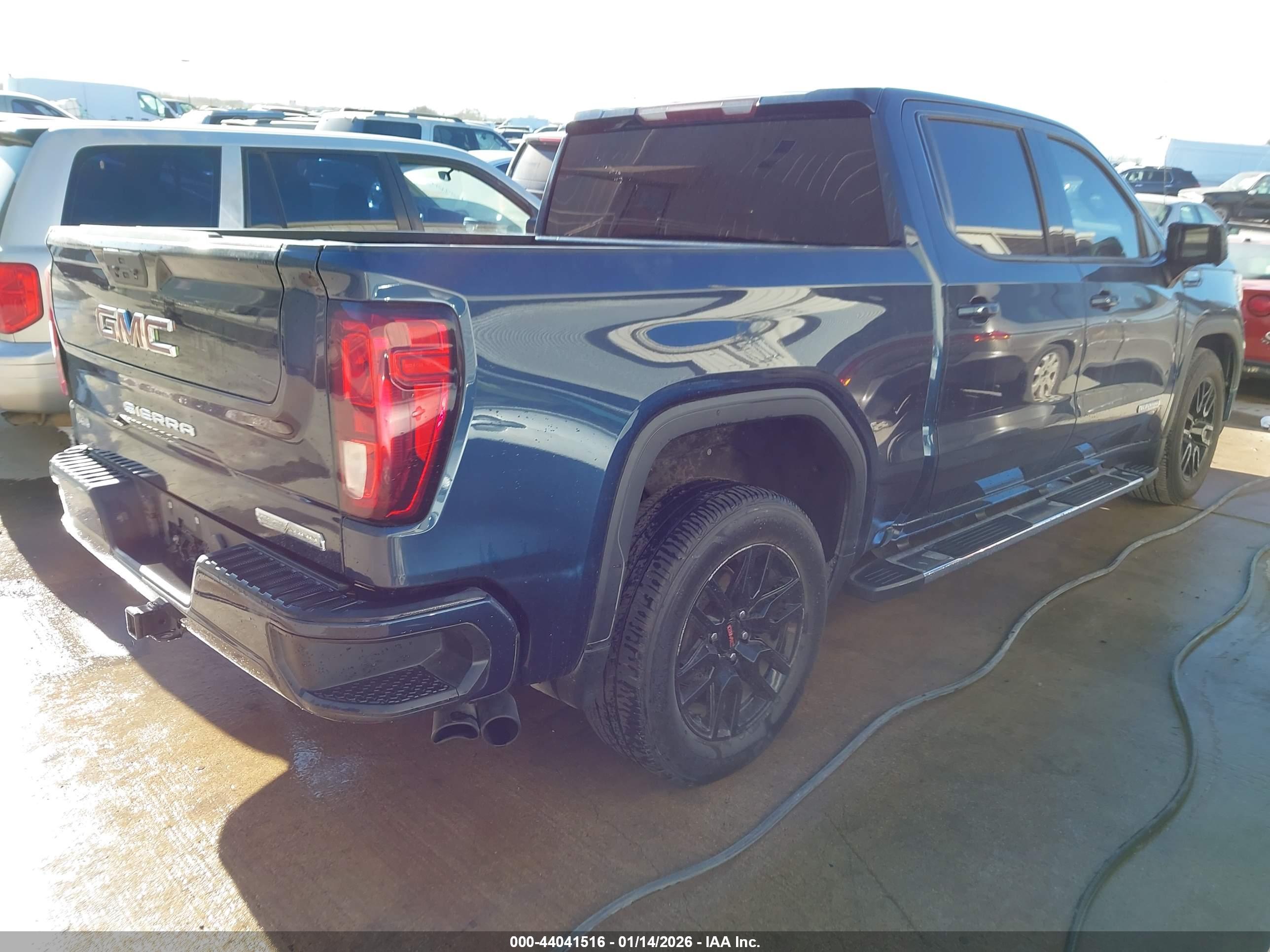 GMC SIERRA image 4