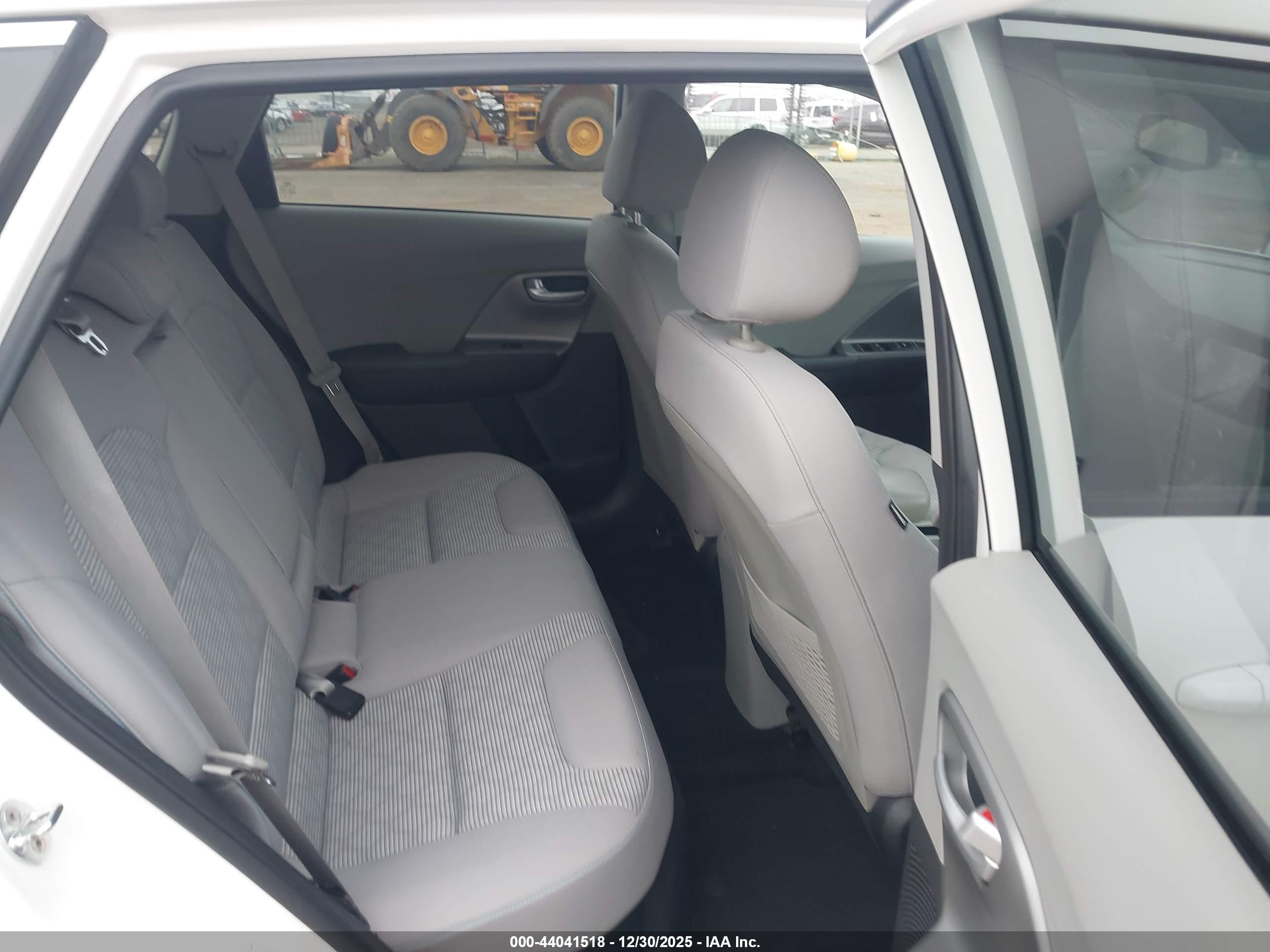 KIA NIRO image 8