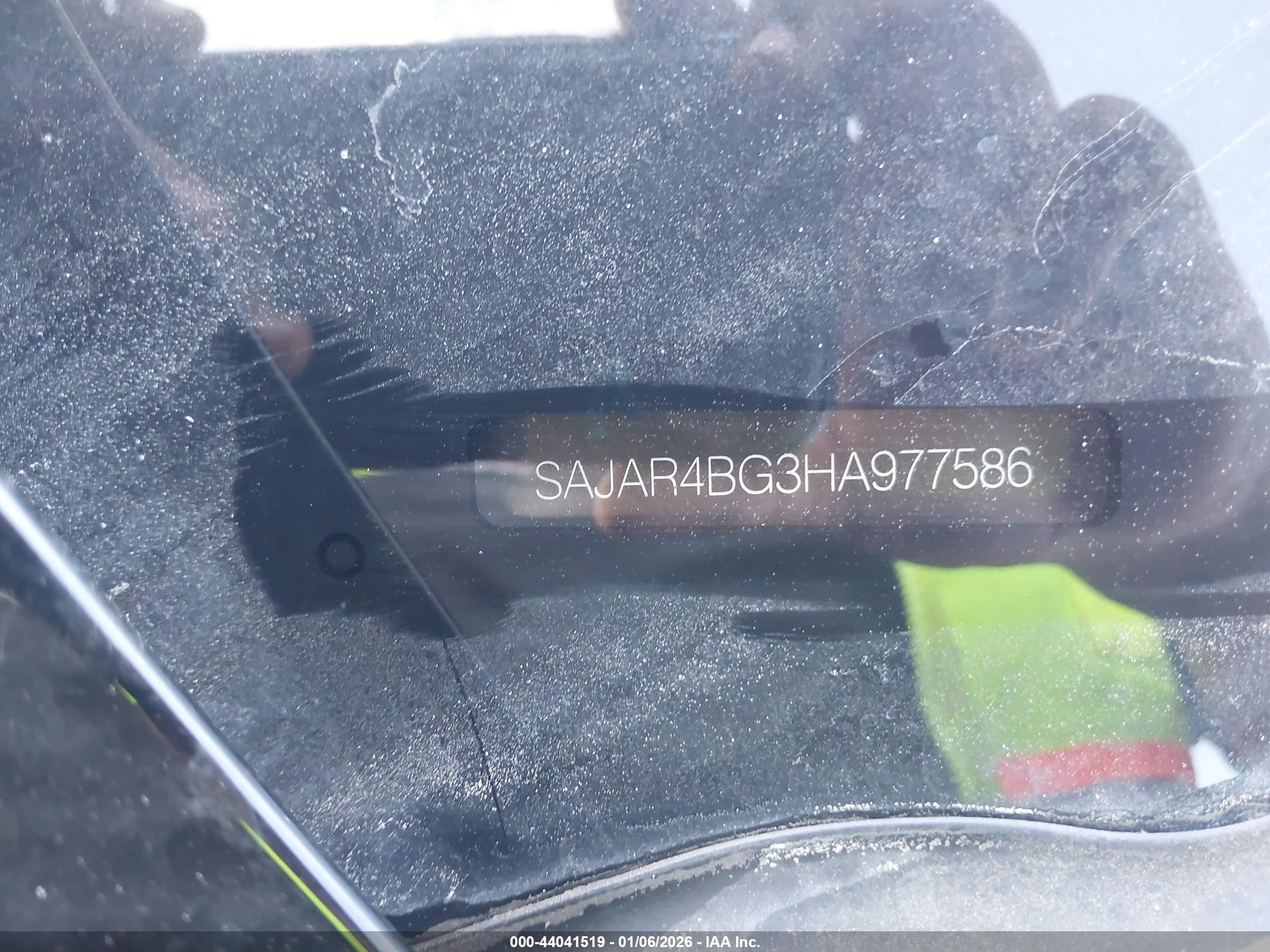 JAGUAR XE image 9