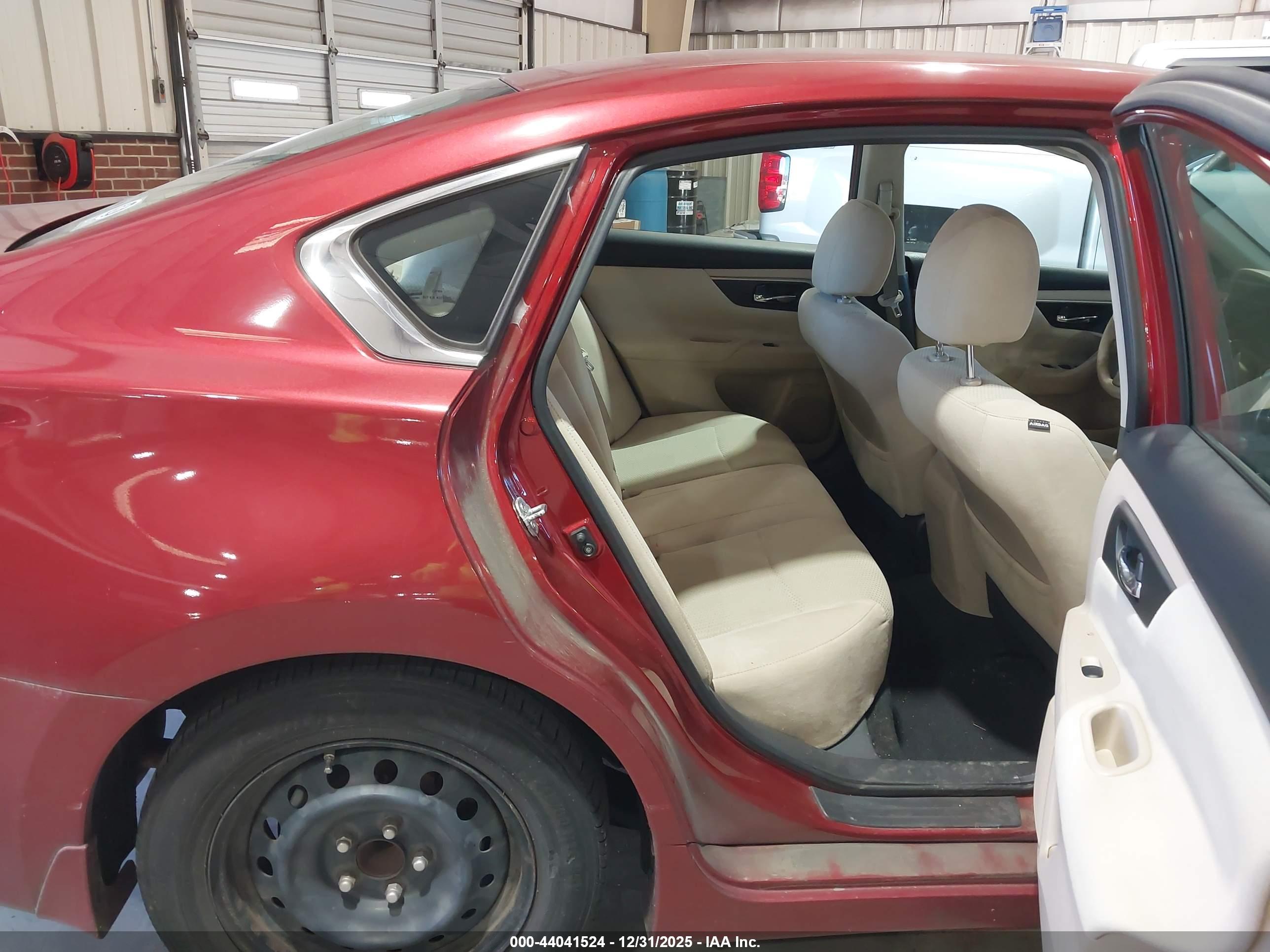 NISSAN ALTIMA image 8