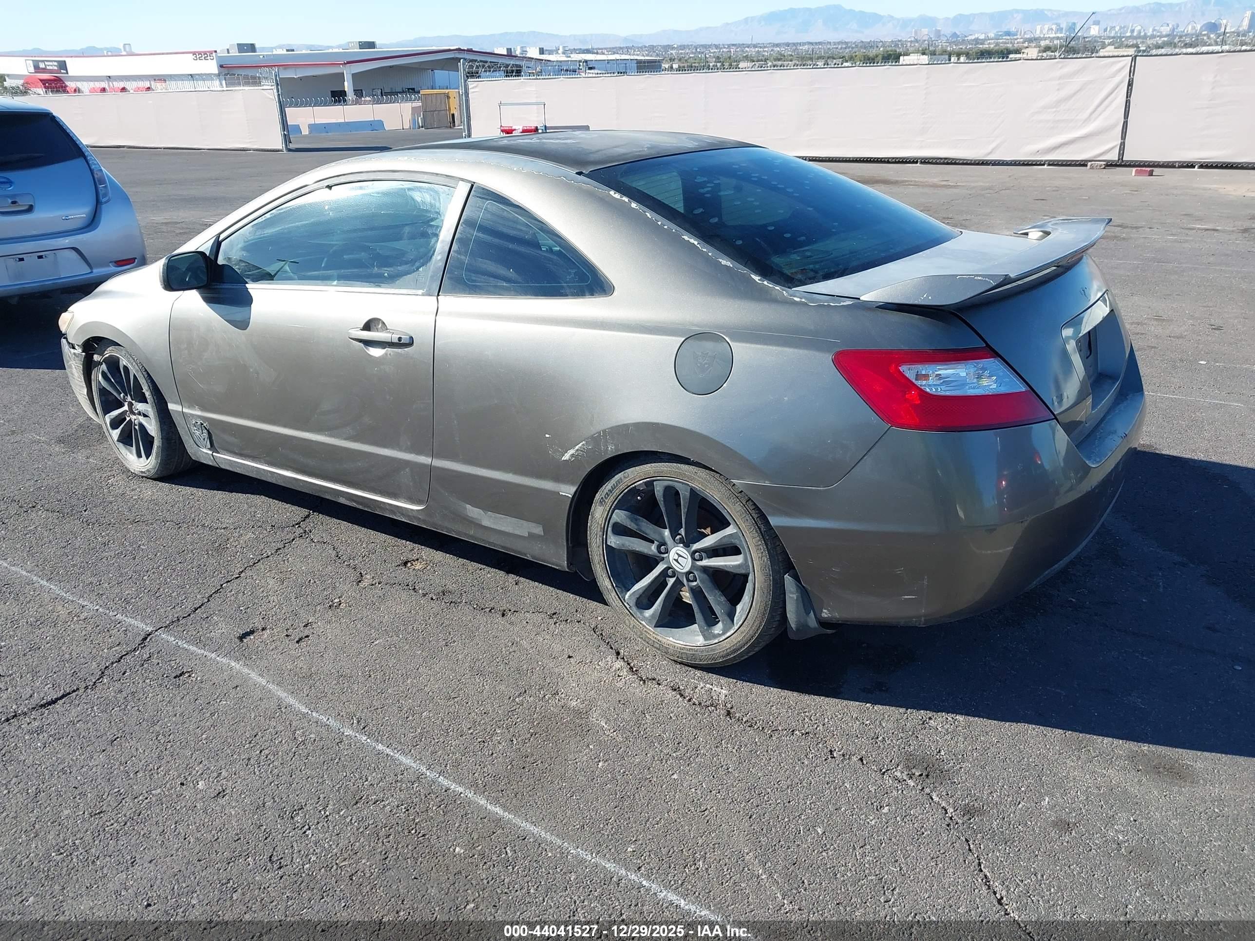 HONDA CIVIC image 3