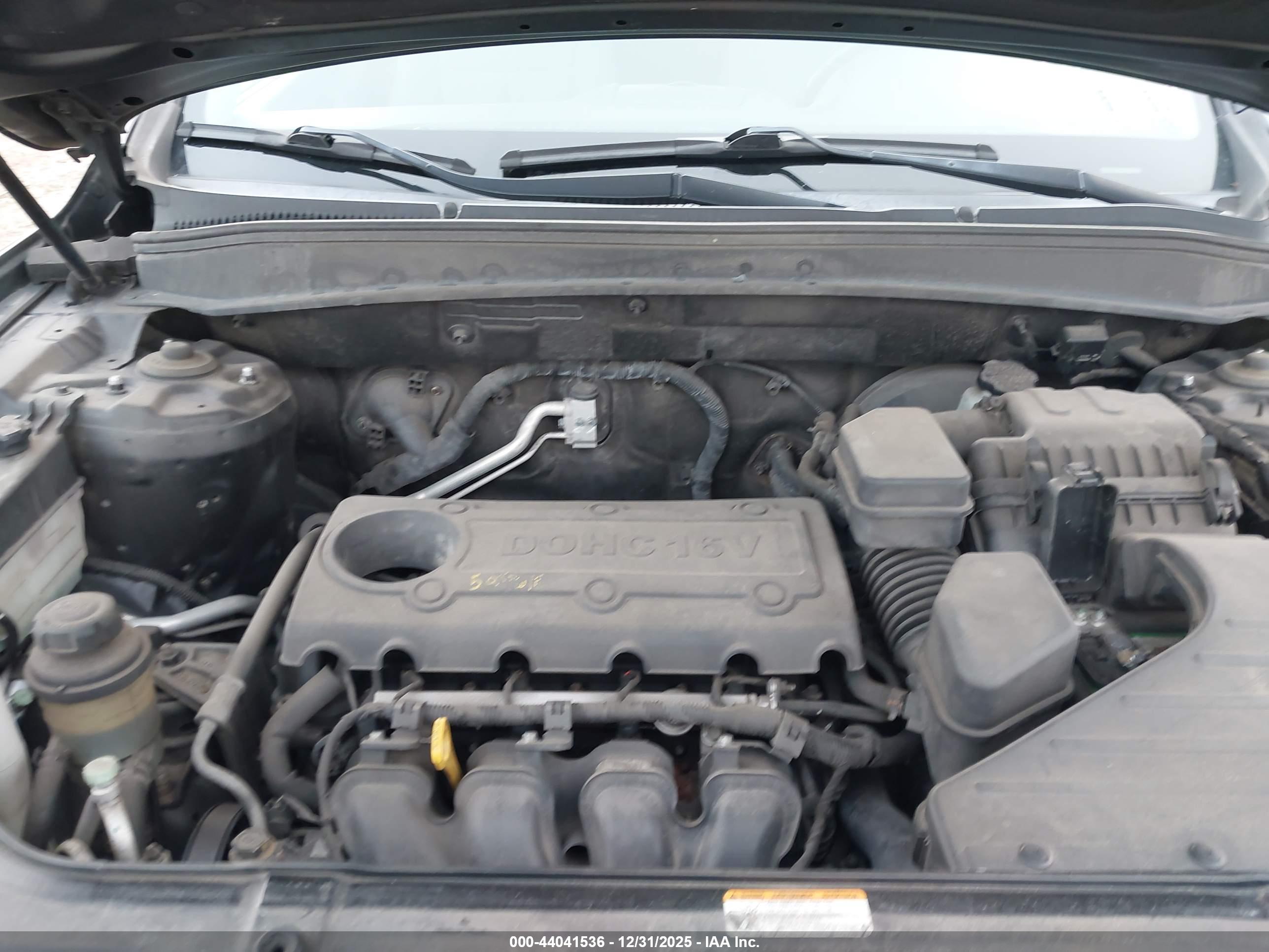 HYUNDAI SANTA image 10