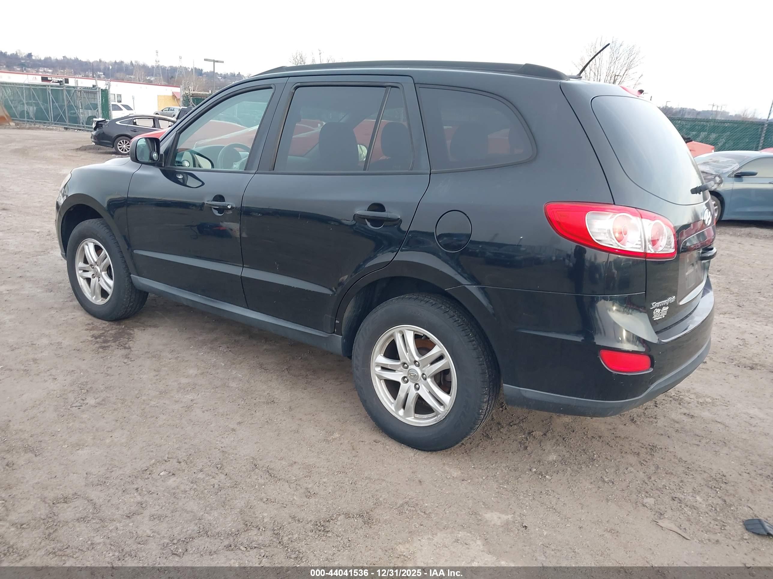 HYUNDAI SANTA image 3