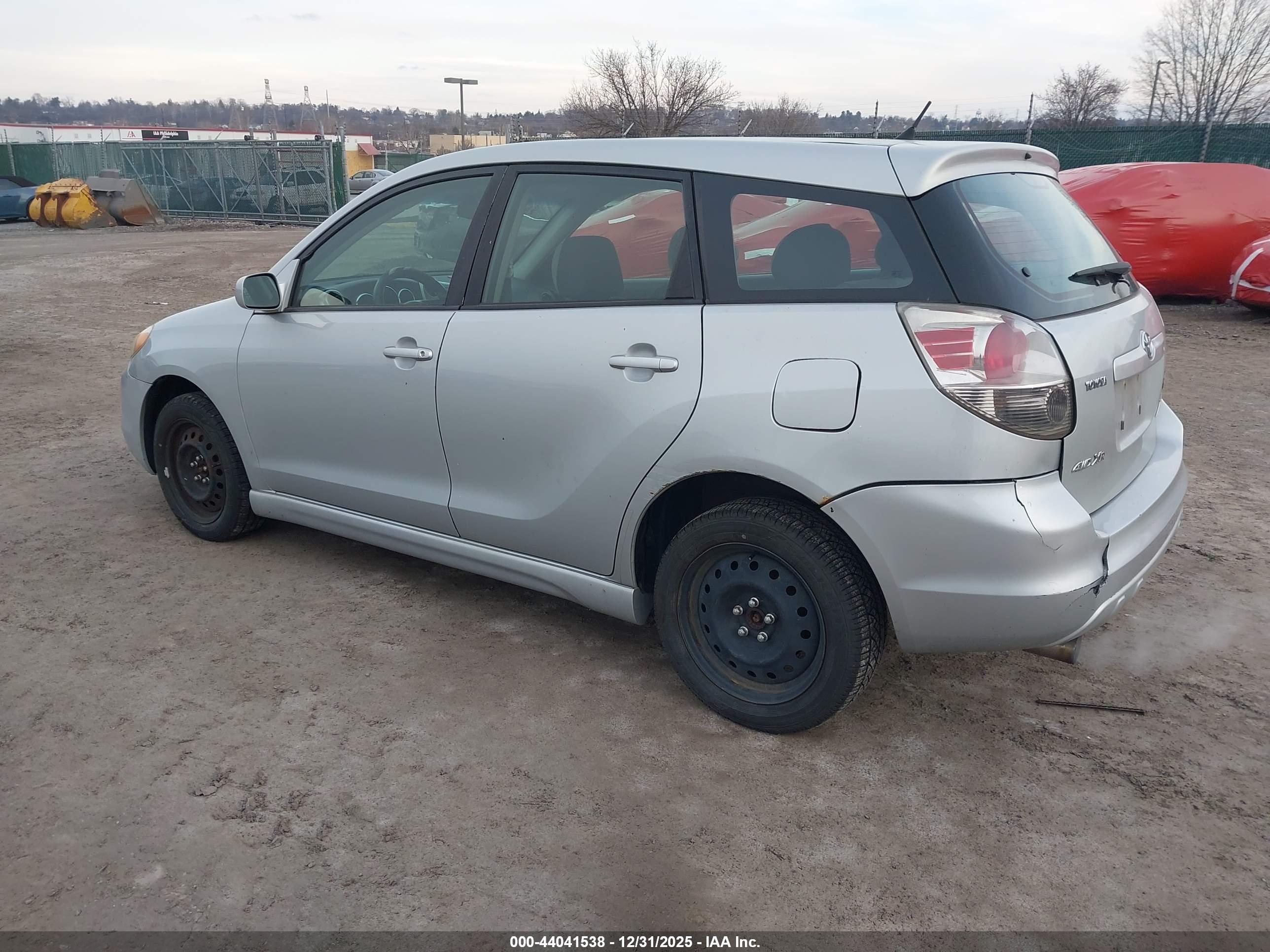 TOYOTA MATRIX image 3