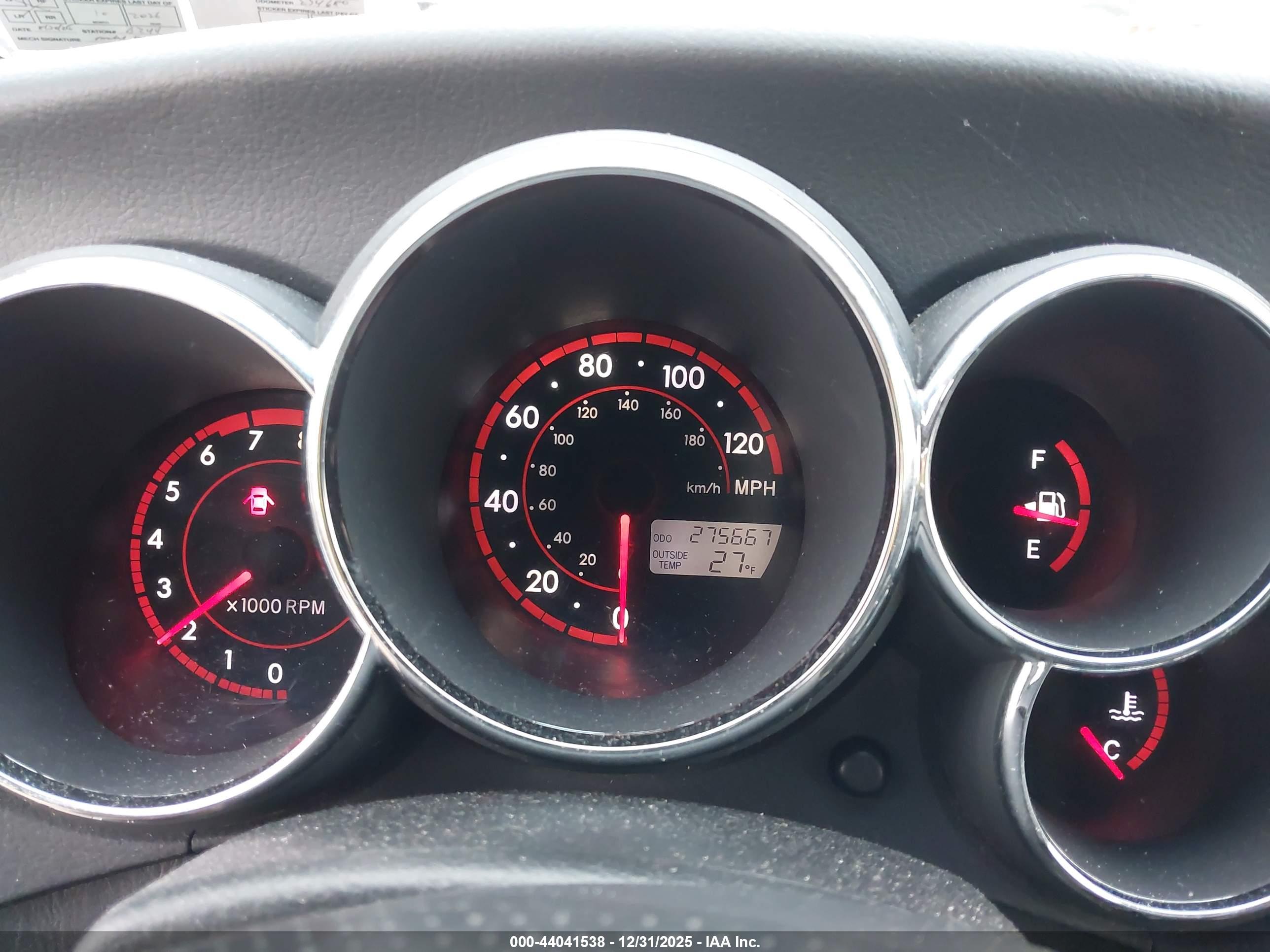 TOYOTA MATRIX image 7