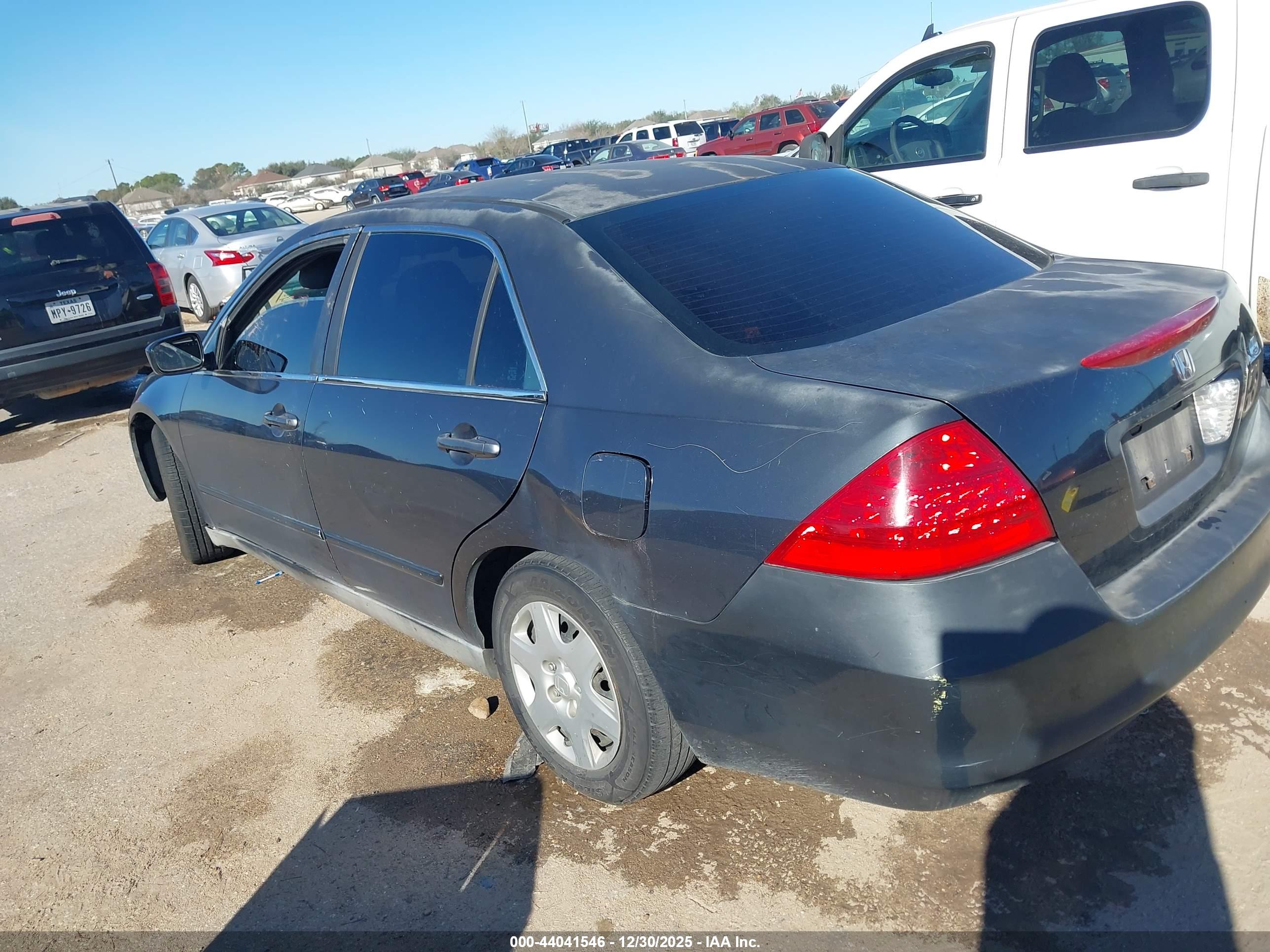 HONDA ACCORD image 3