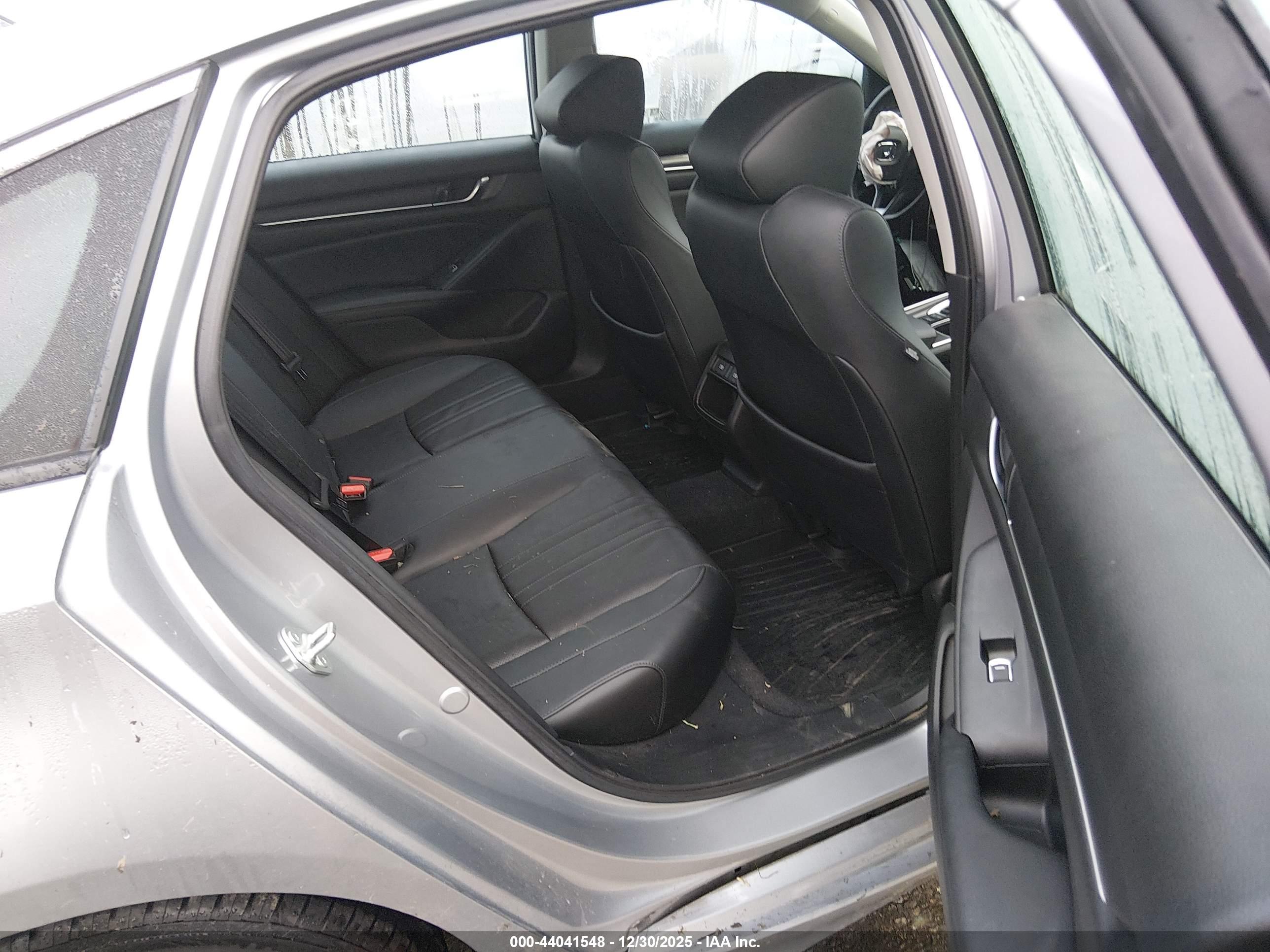 HONDA ACCORD image 8