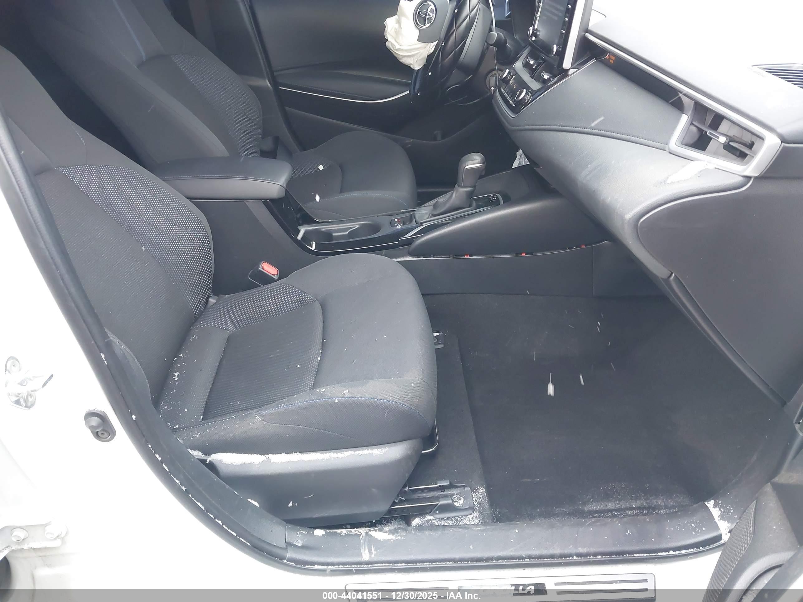 TOYOTA COROLLA image 5
