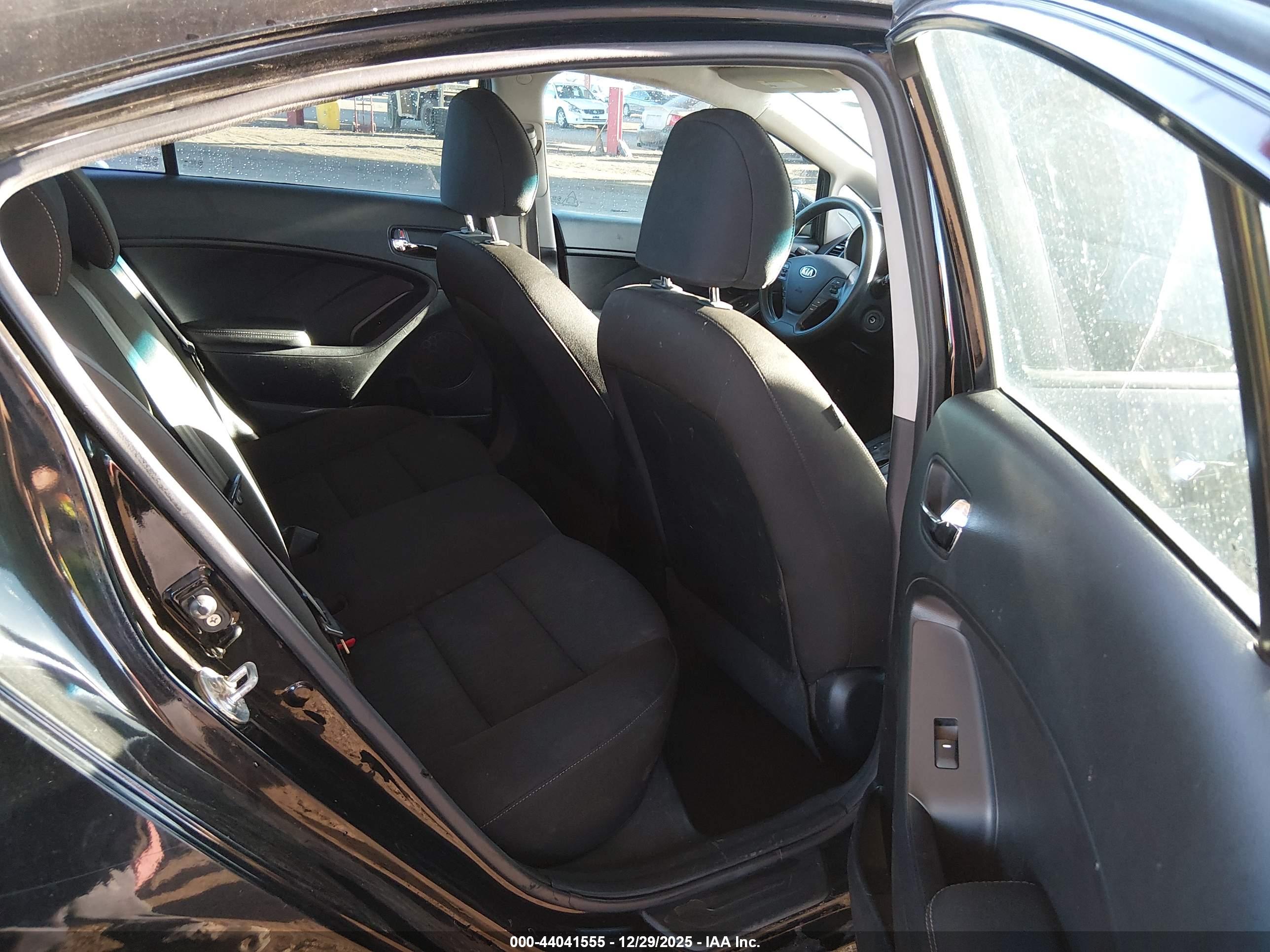 KIA FORTE image 8