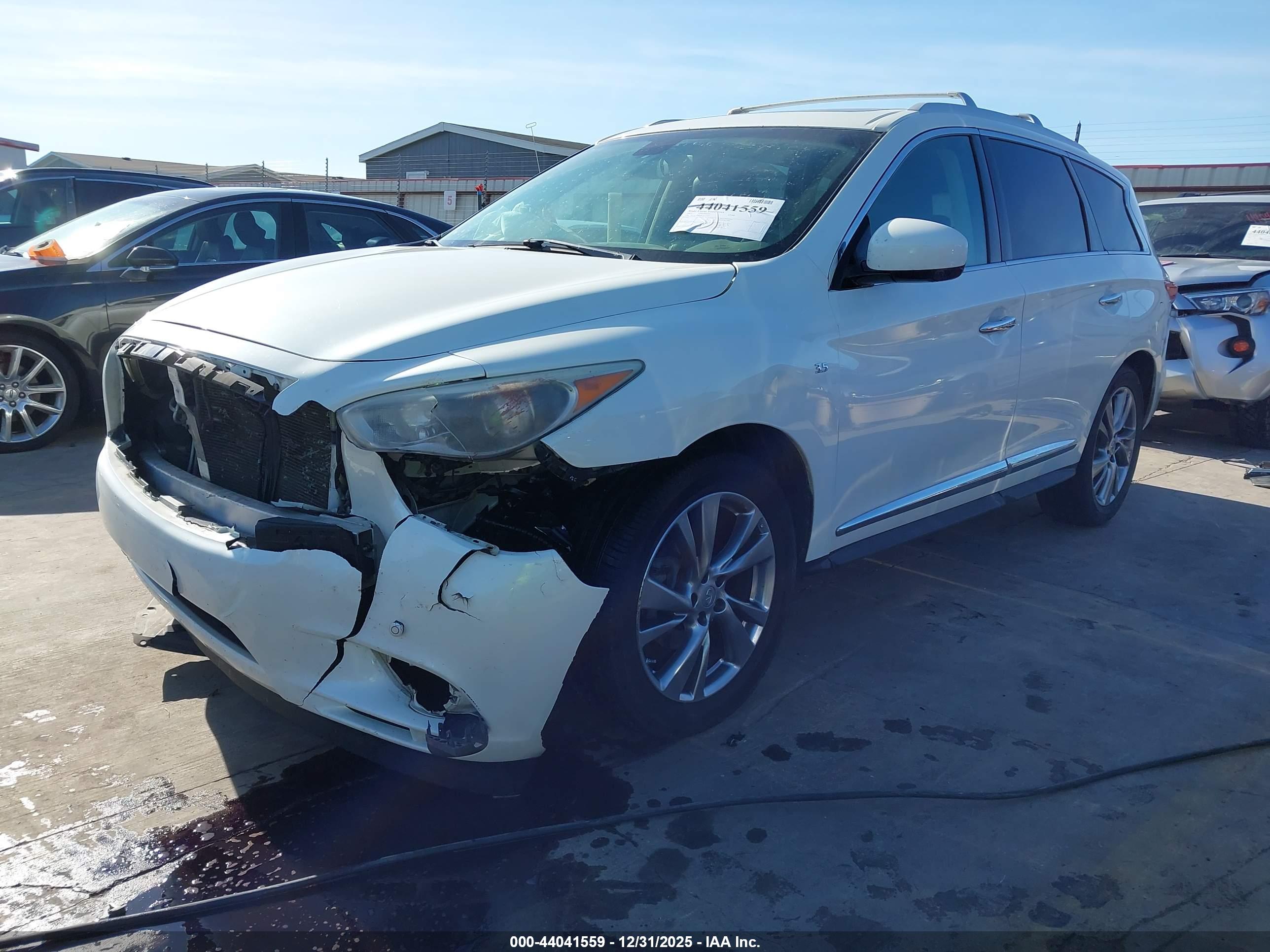 INFINITI QX60 image 2