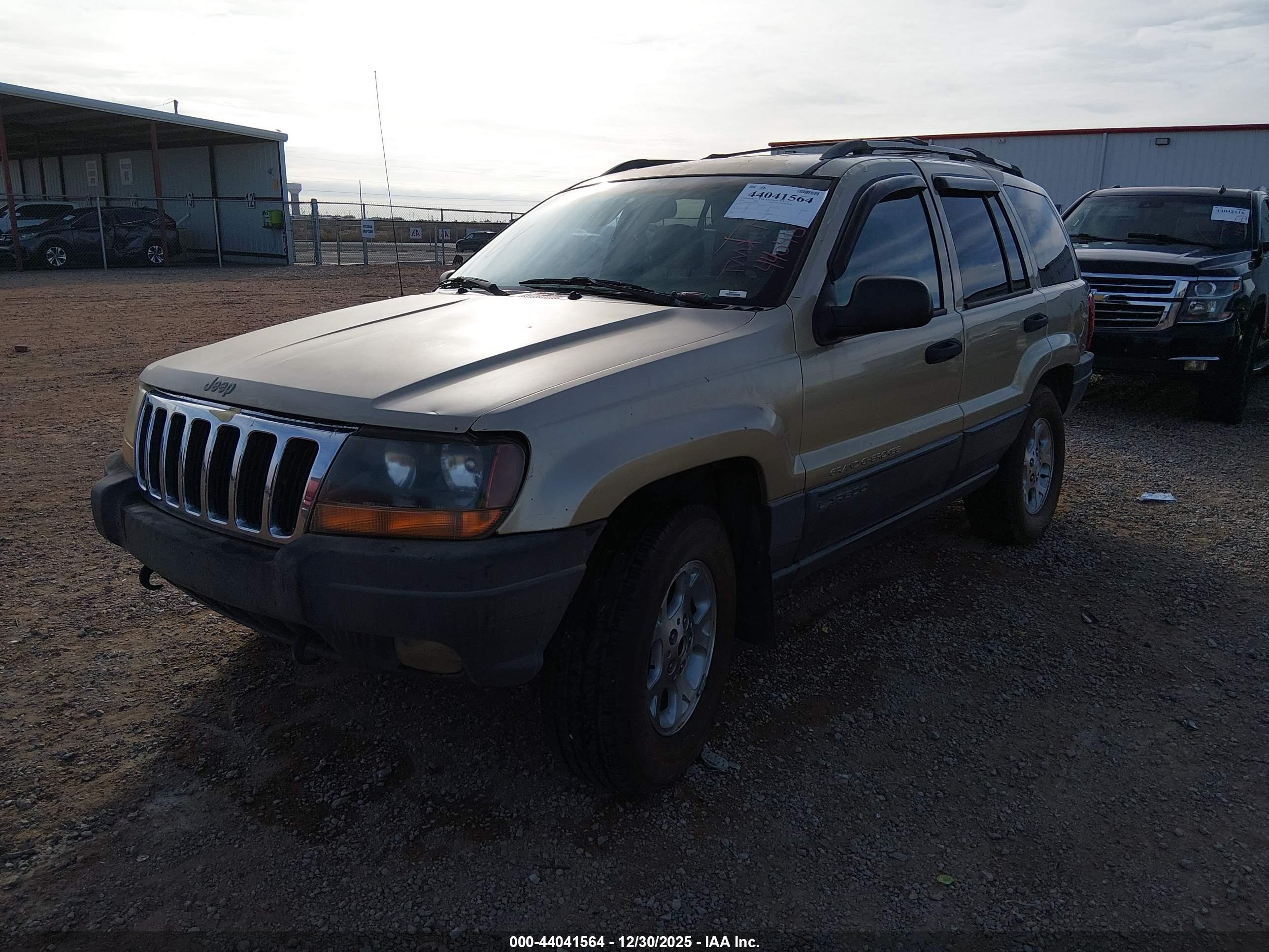 JEEP GRAND image 2