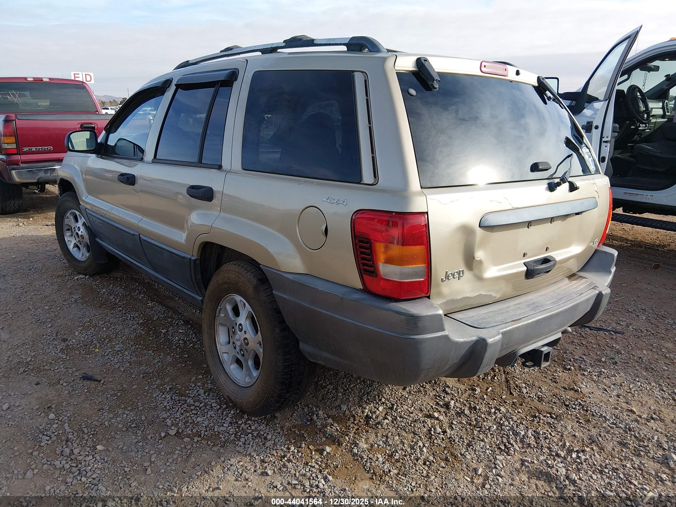 JEEP GRAND image 3