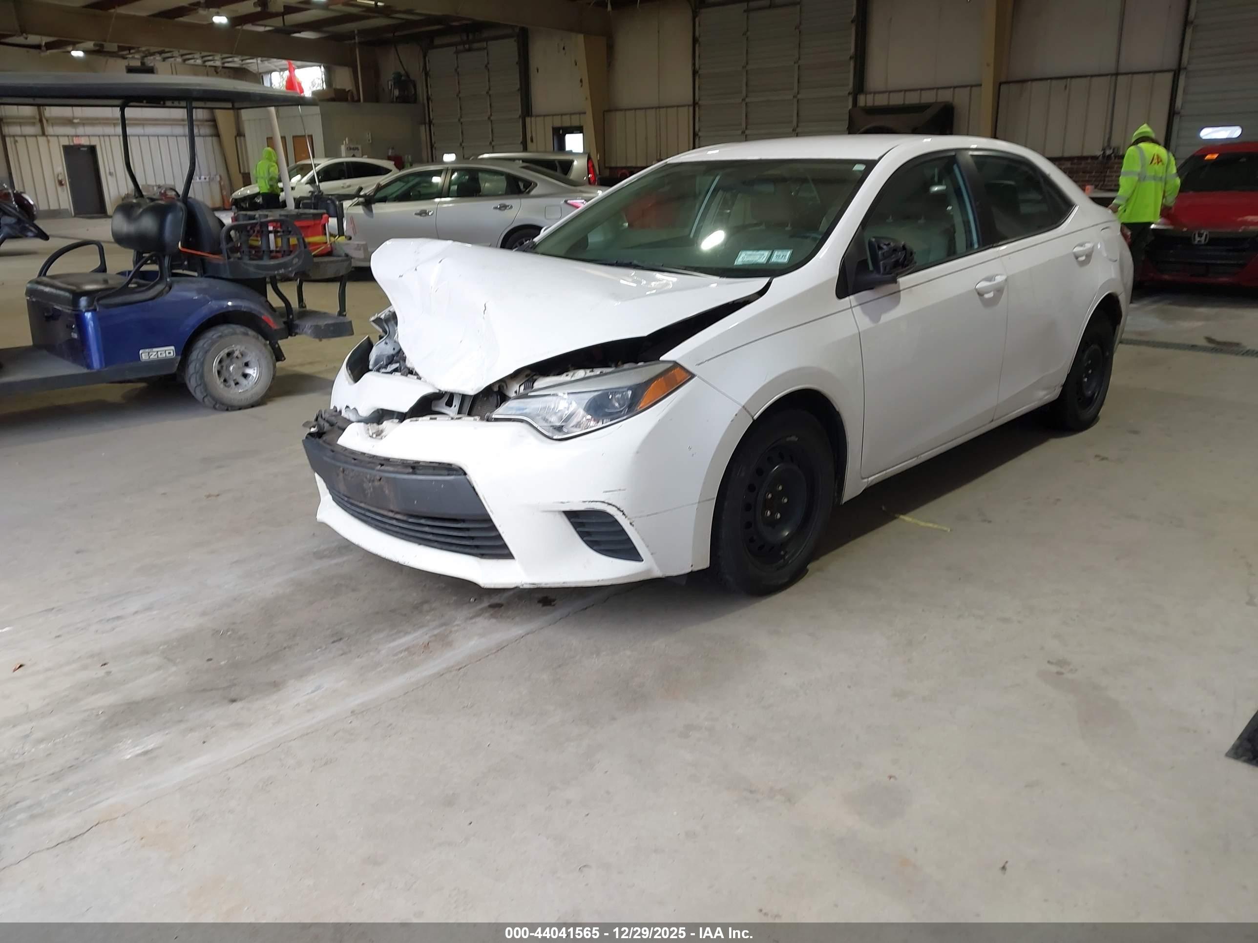 TOYOTA COROLLA image 2
