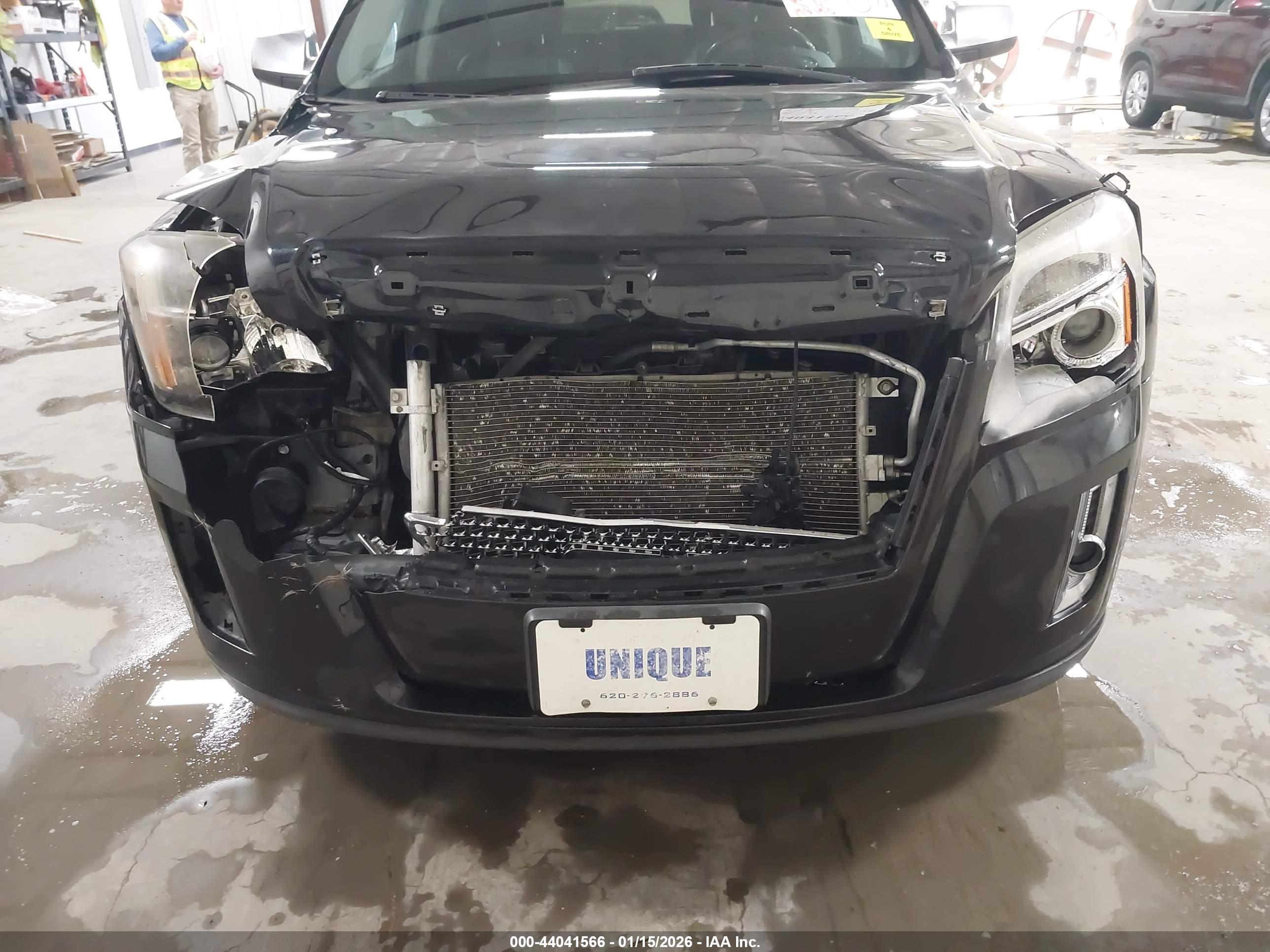 GMC TERRAIN image 6