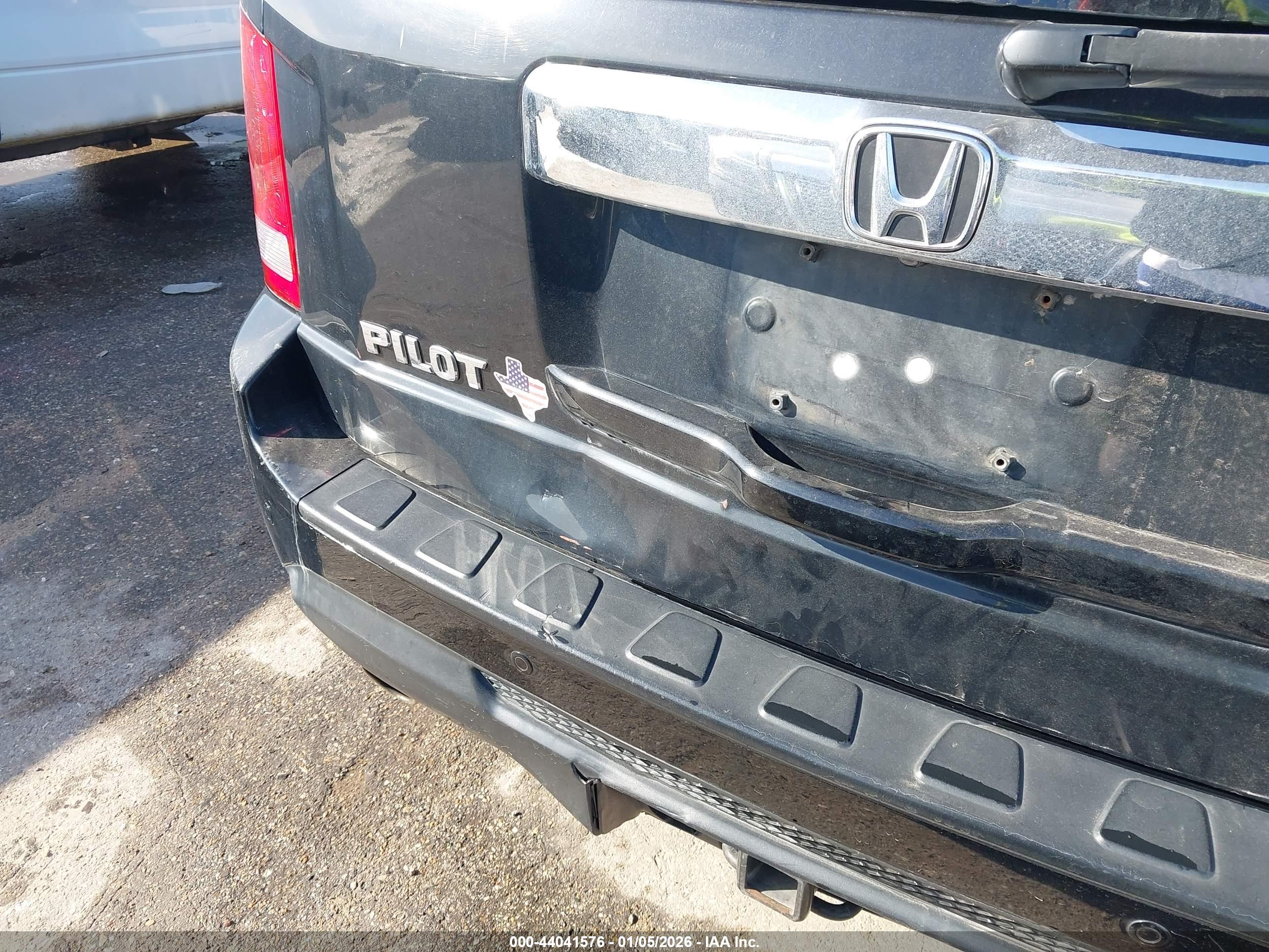 HONDA PILOT image 6