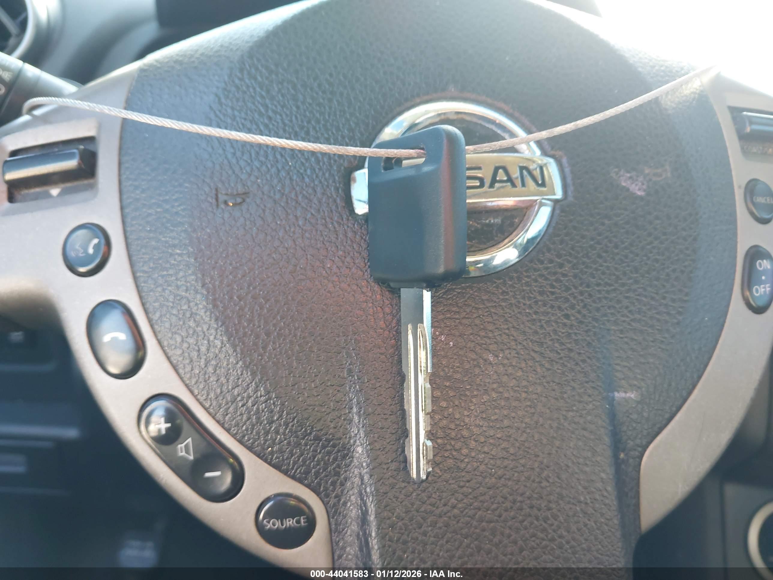 NISSAN ROGUE image 11