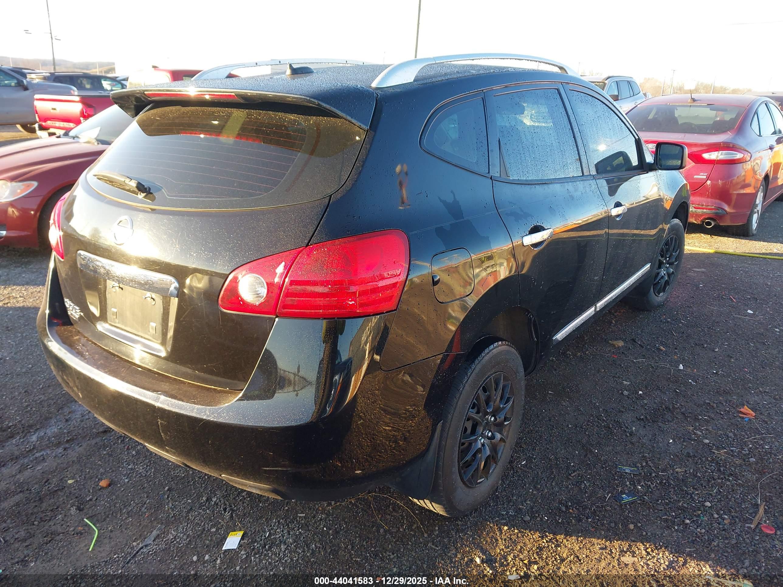 NISSAN ROGUE image 4