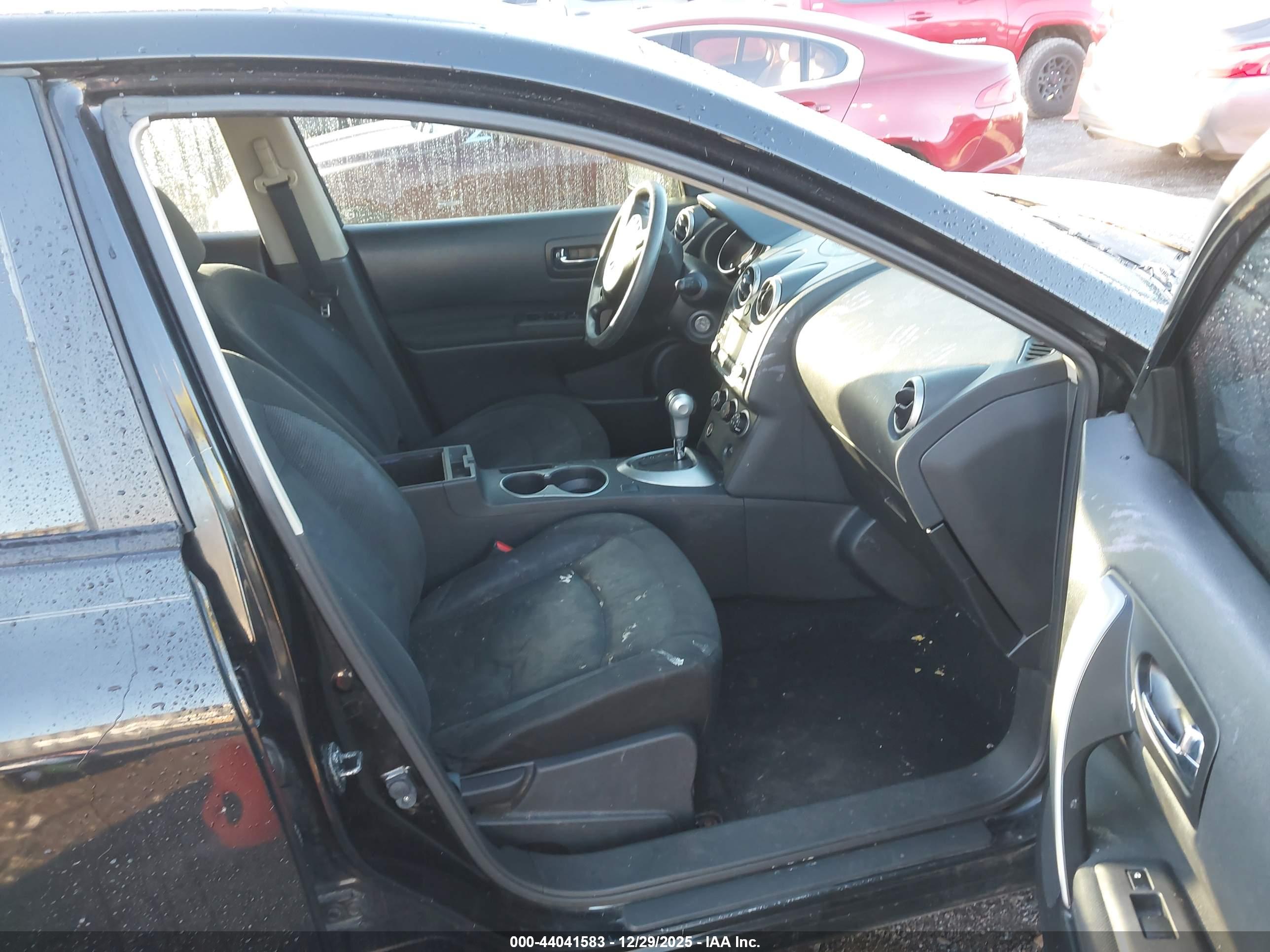 NISSAN ROGUE image 5