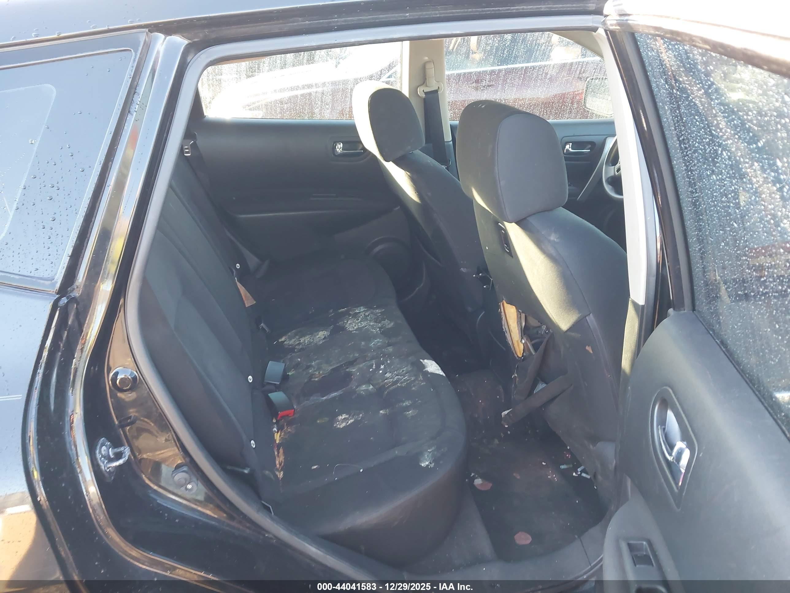 NISSAN ROGUE image 8