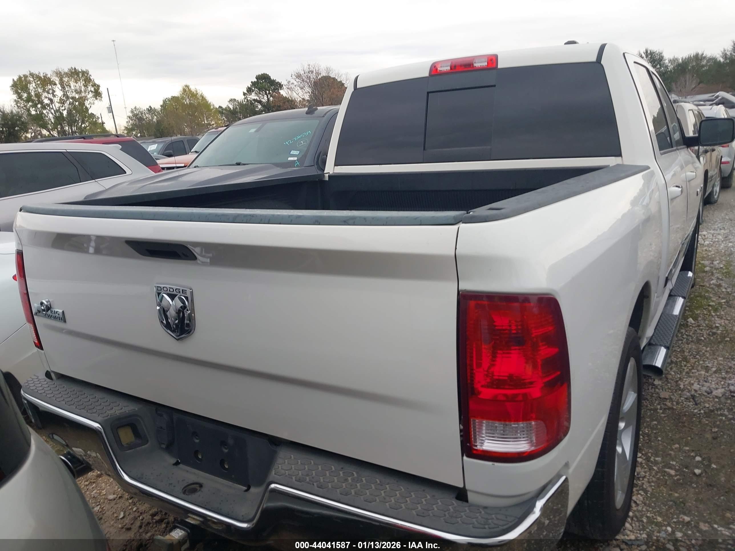 DODGE RAM image 4