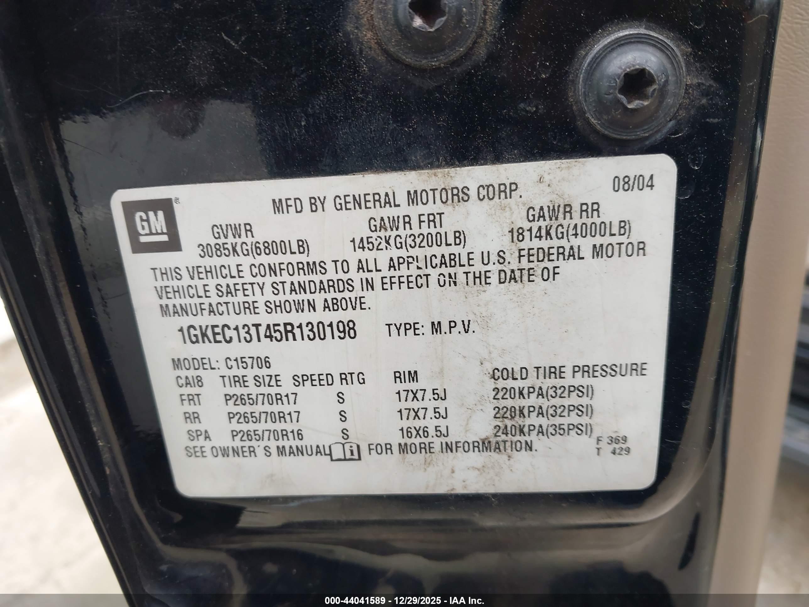 GMC YUKON image 9