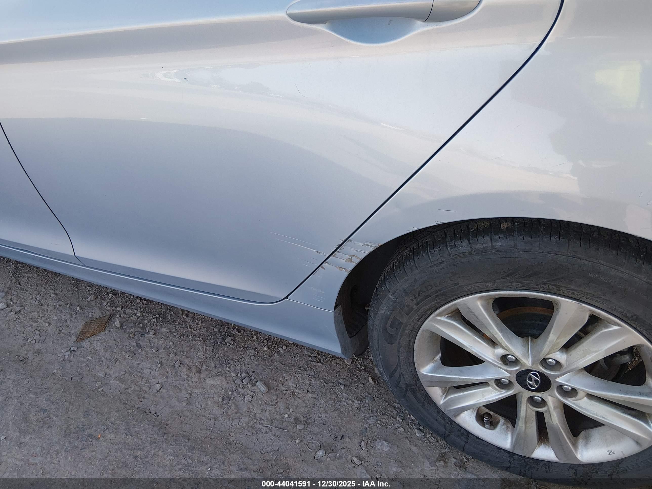 HYUNDAI SONATA image 6