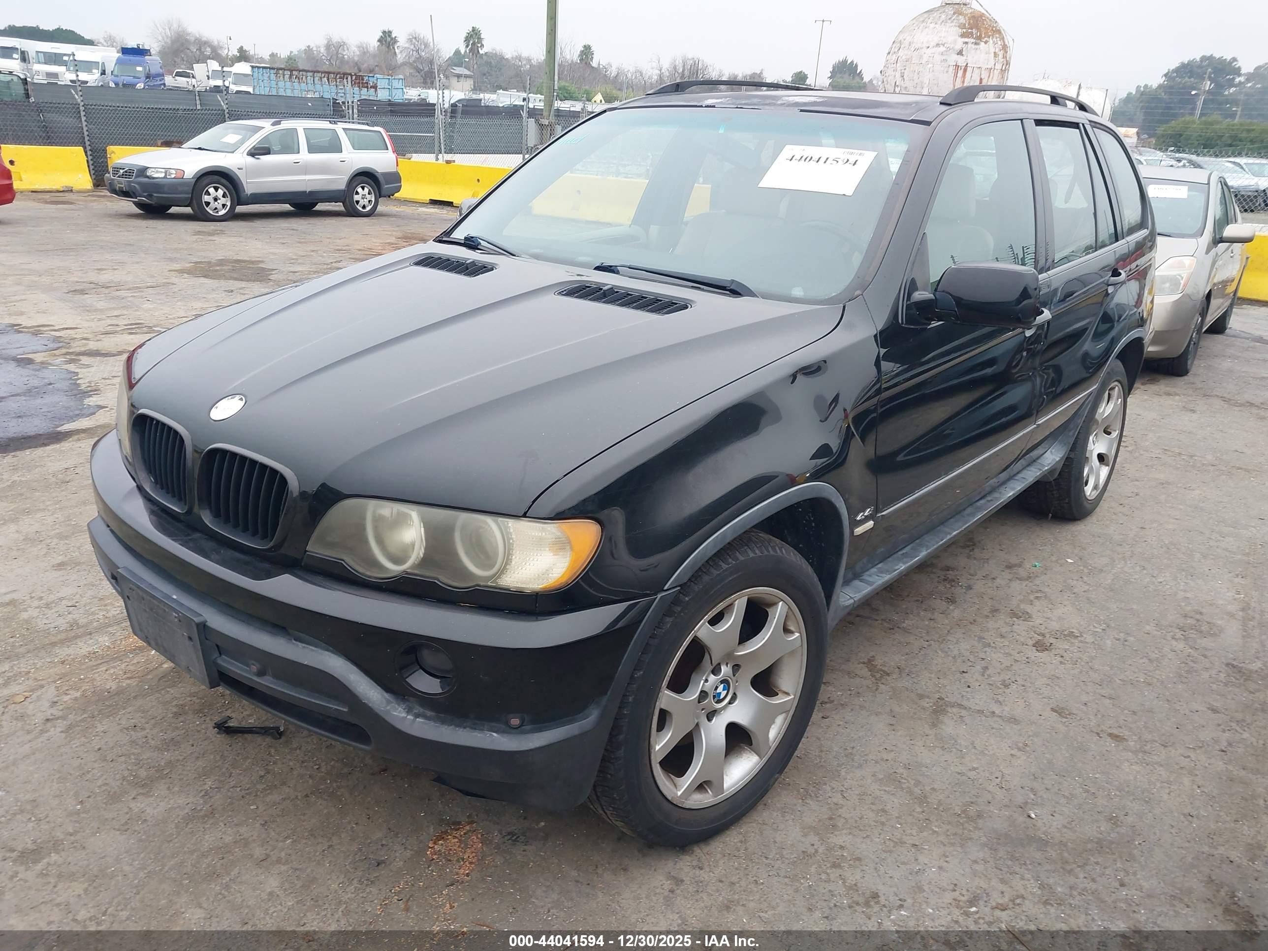 BMW X5 image 2