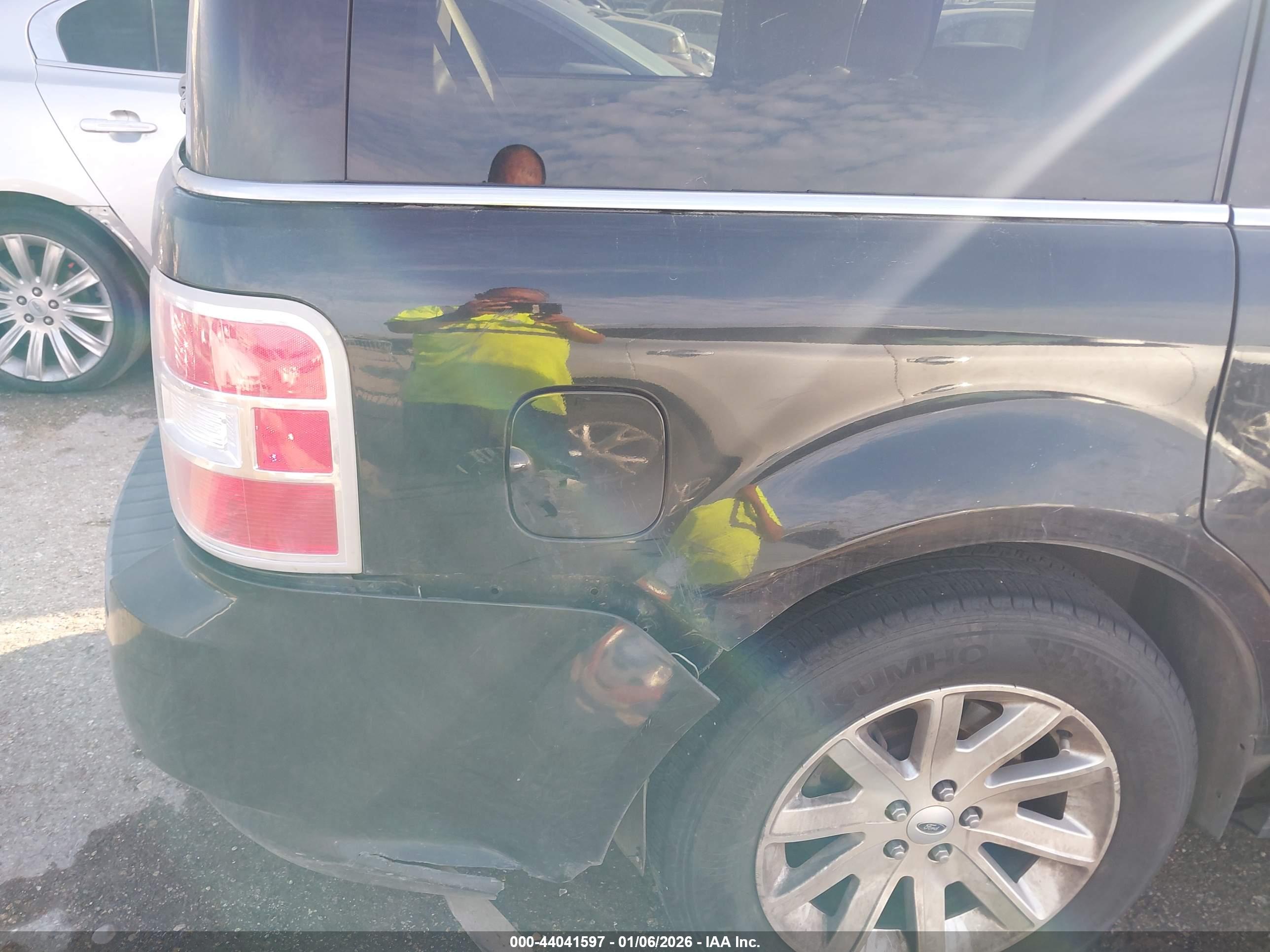 FORD FLEX image 6