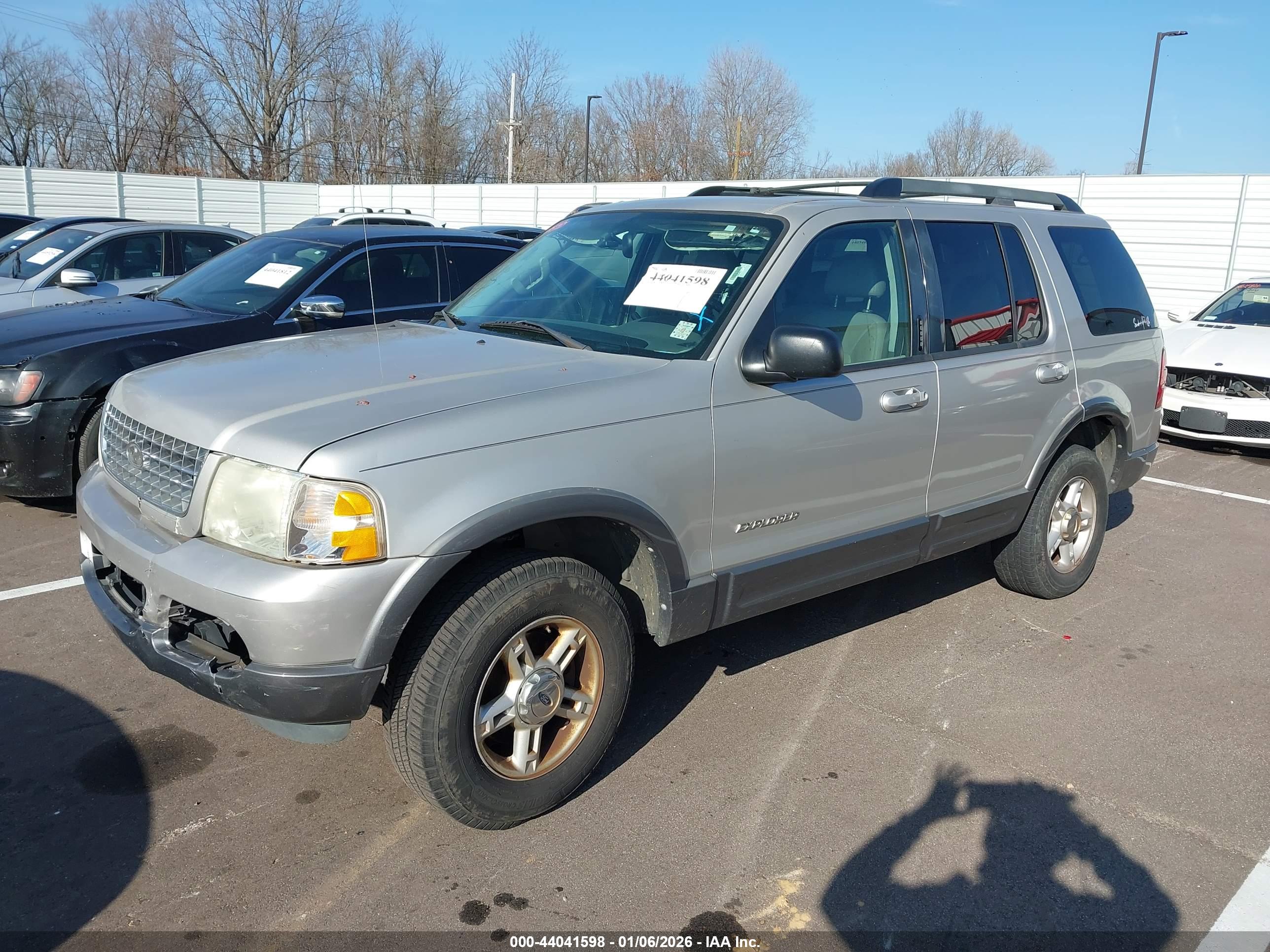 FORD EXPLORER image 2