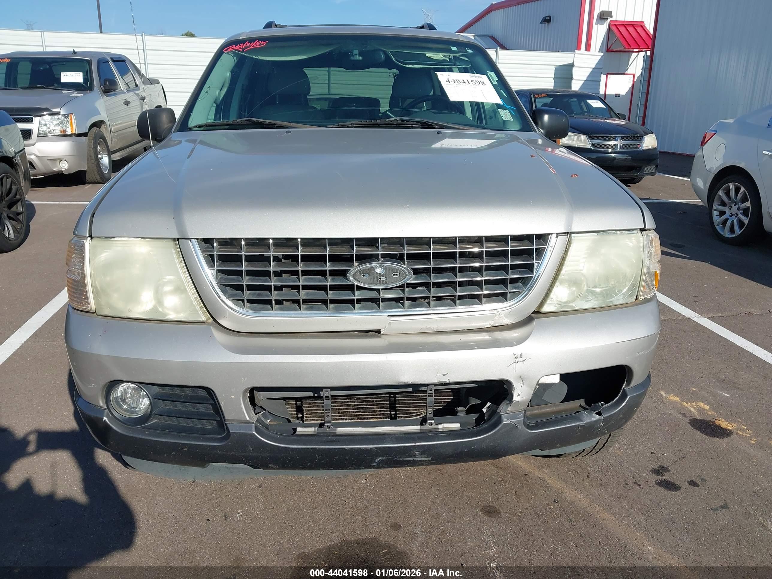 FORD EXPLORER image 6
