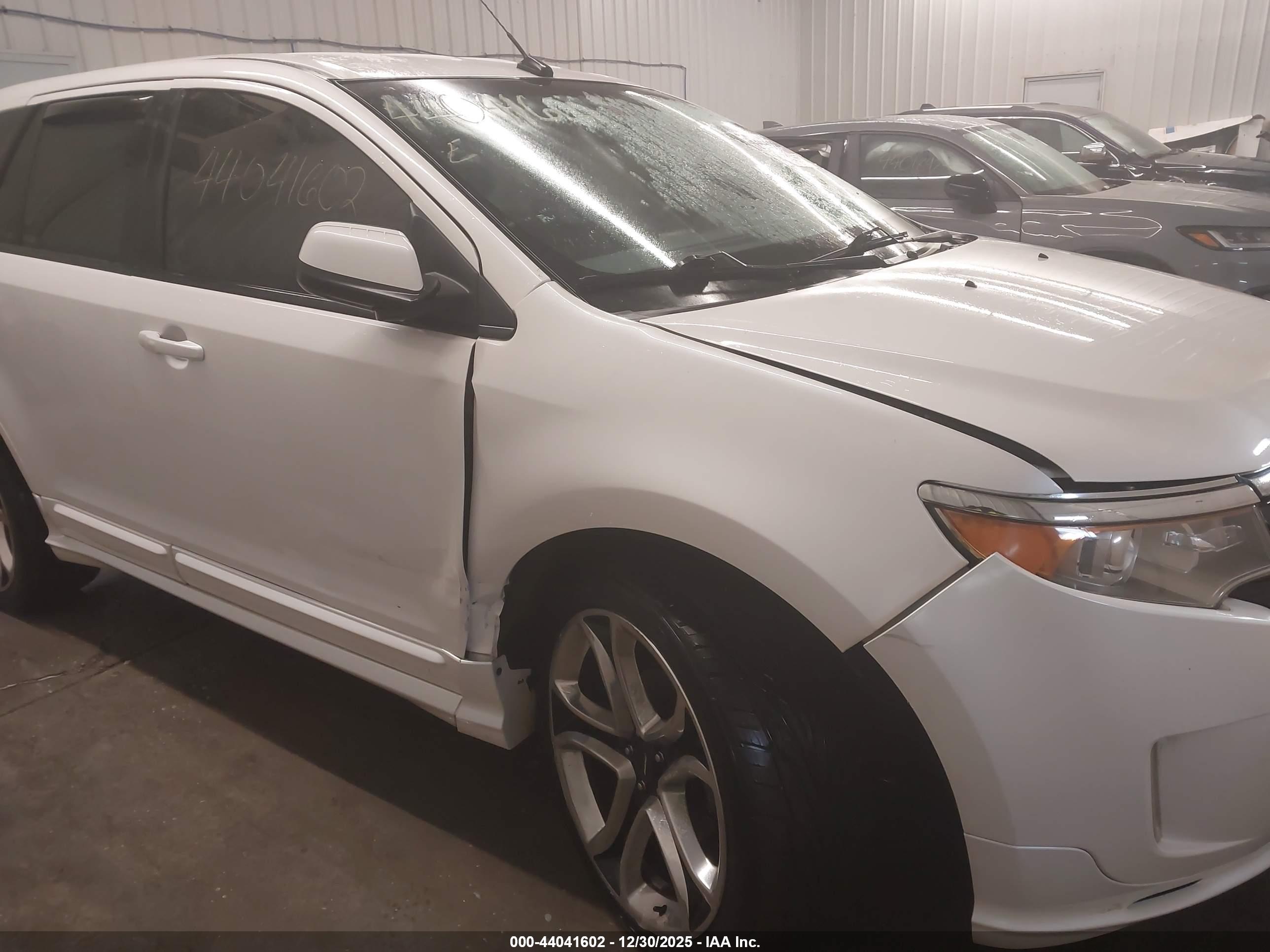 FORD EDGE image 6